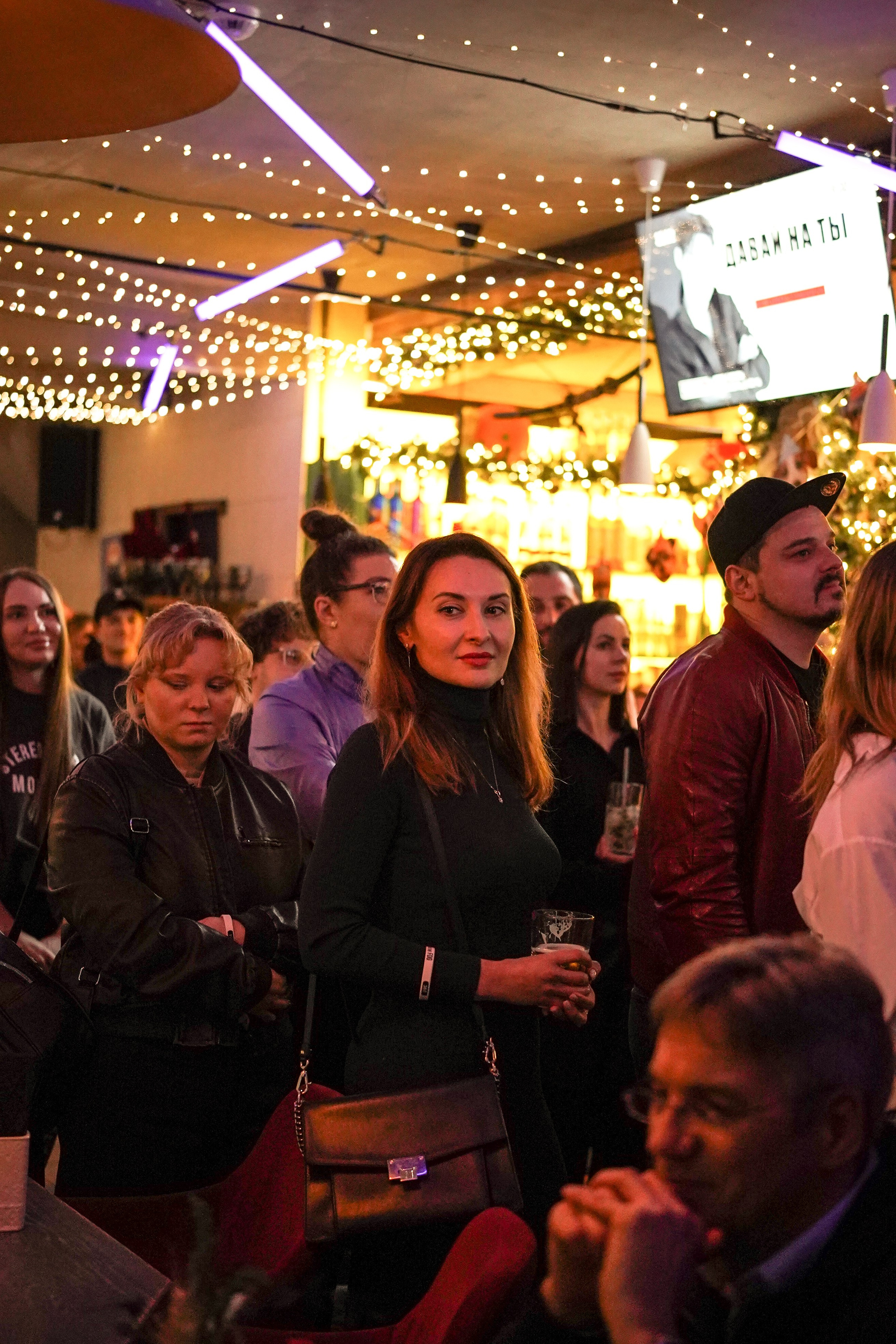 Бар Собаки в тумане. Фотограф