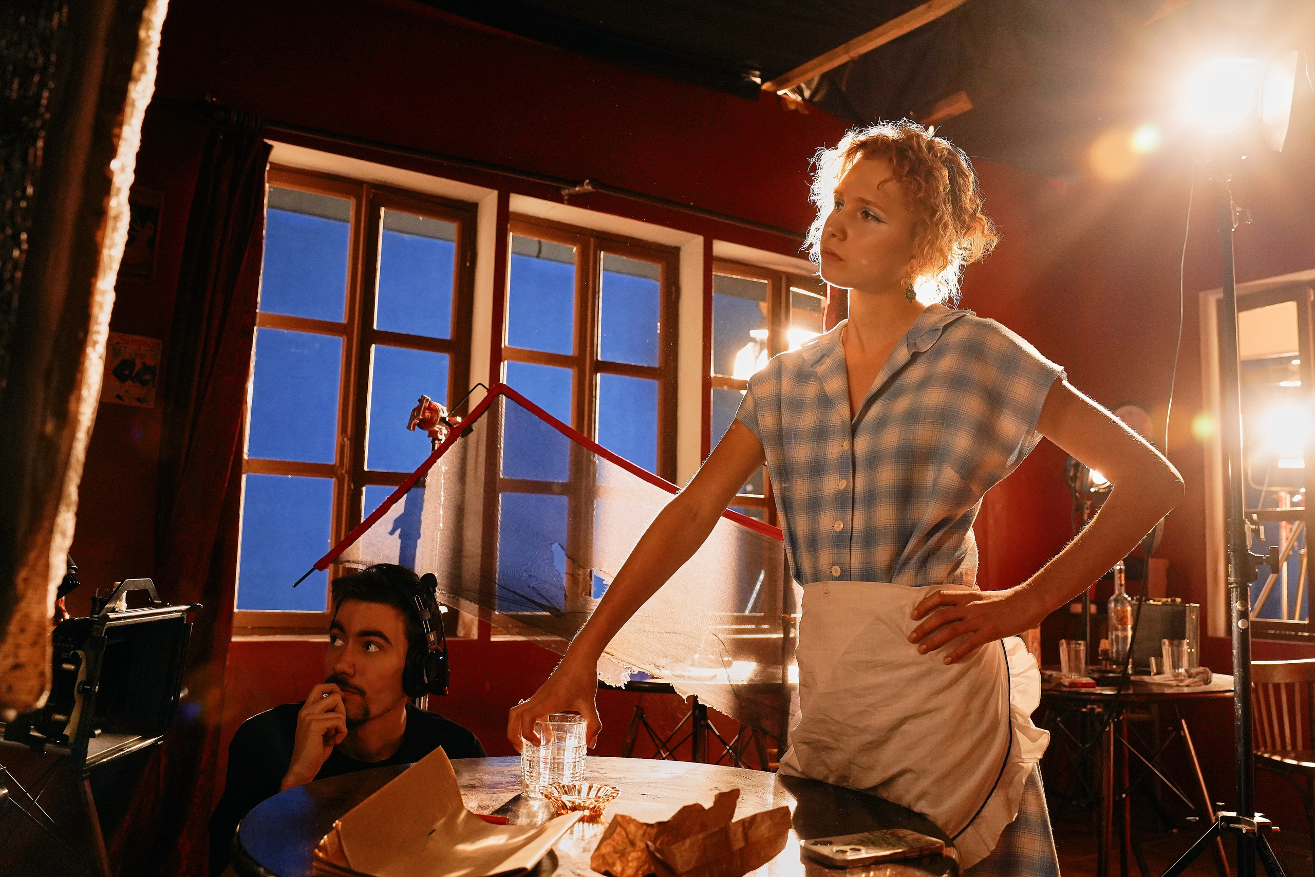 БЭКИ со съемок. Фотограф