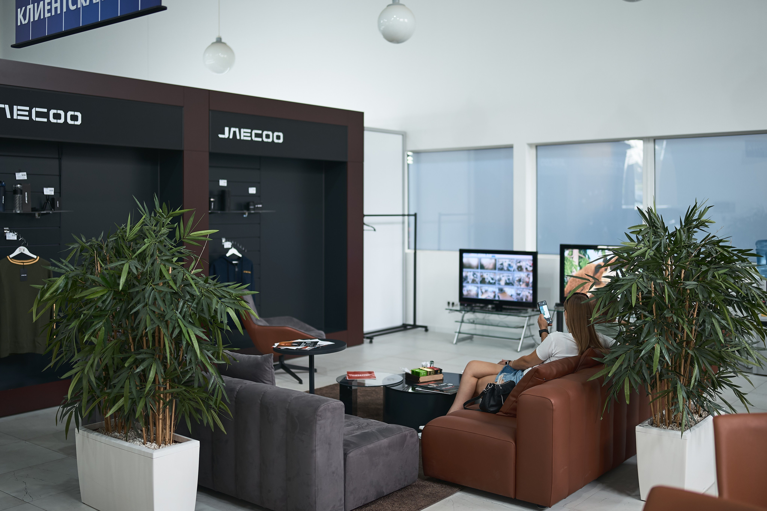 Автосалон «Боравто». Фотограф Олег Сотник