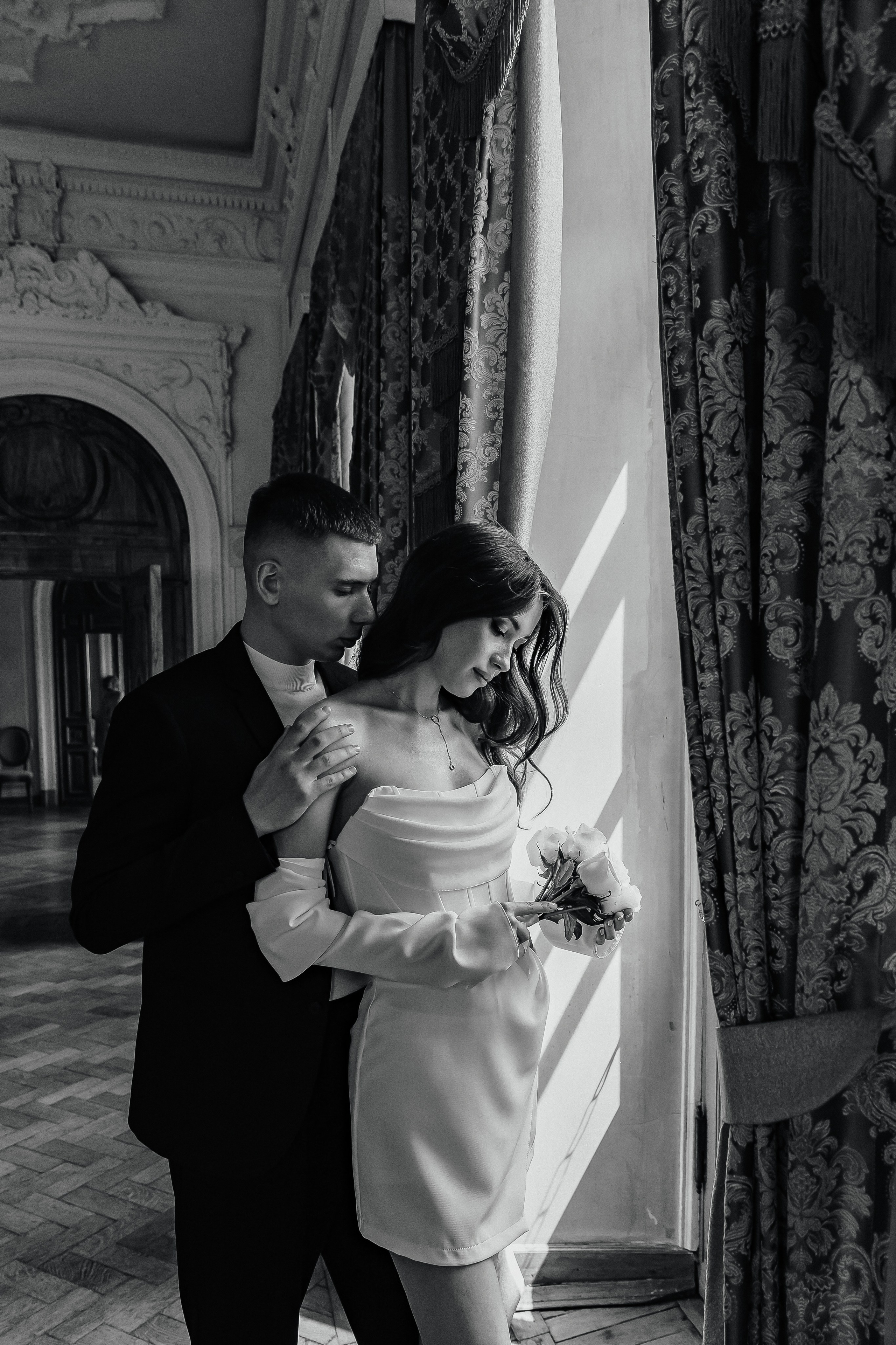 Свадебная фотосессия в Библиотеке-читальне им. А. С. Пушкина. Фотограф и видеограф Анна Домашенко