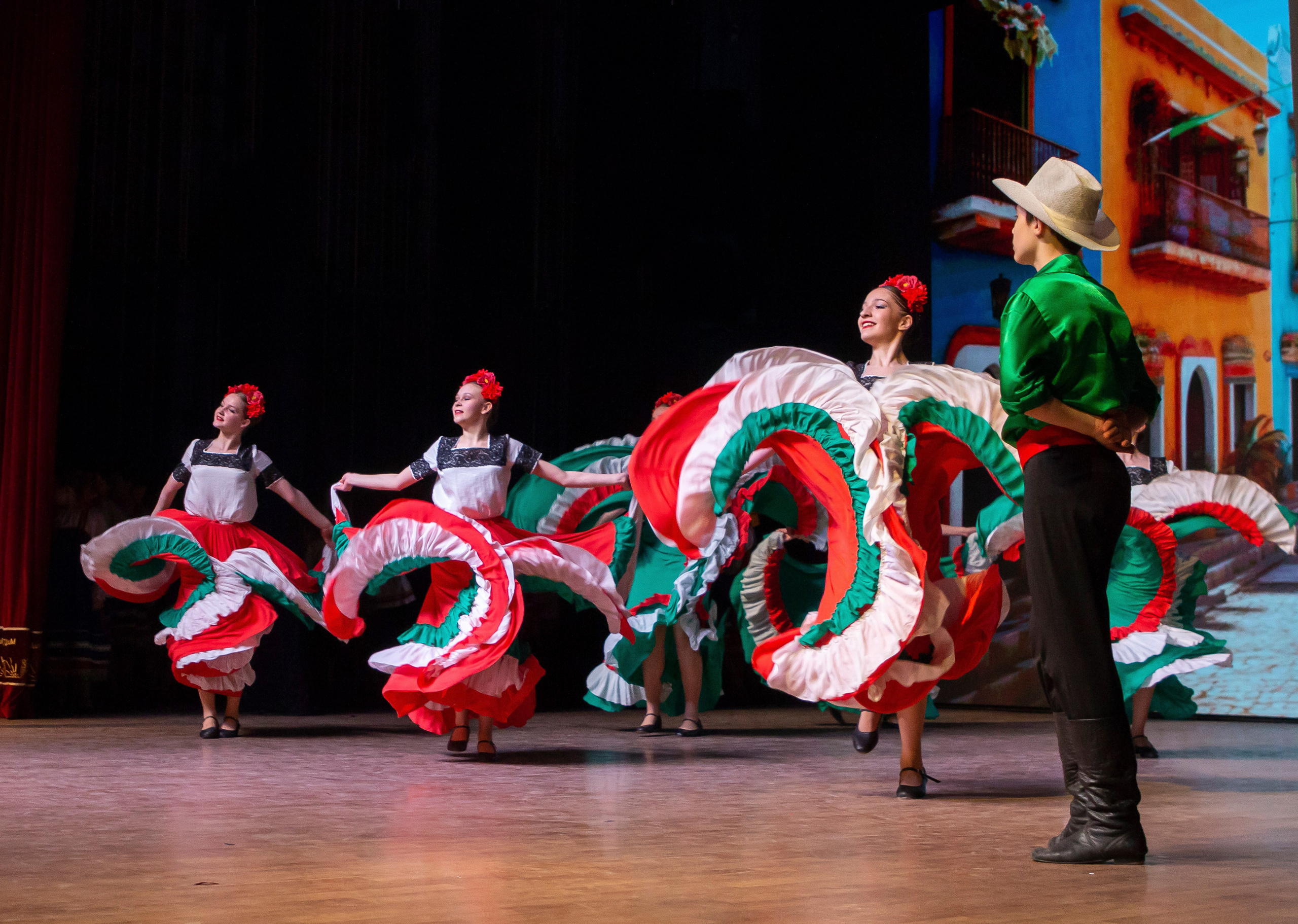 ДТДиМ Восточный. Юбилейный концерт хореографической студии «Карусель». Репортажный фотограф в Москве