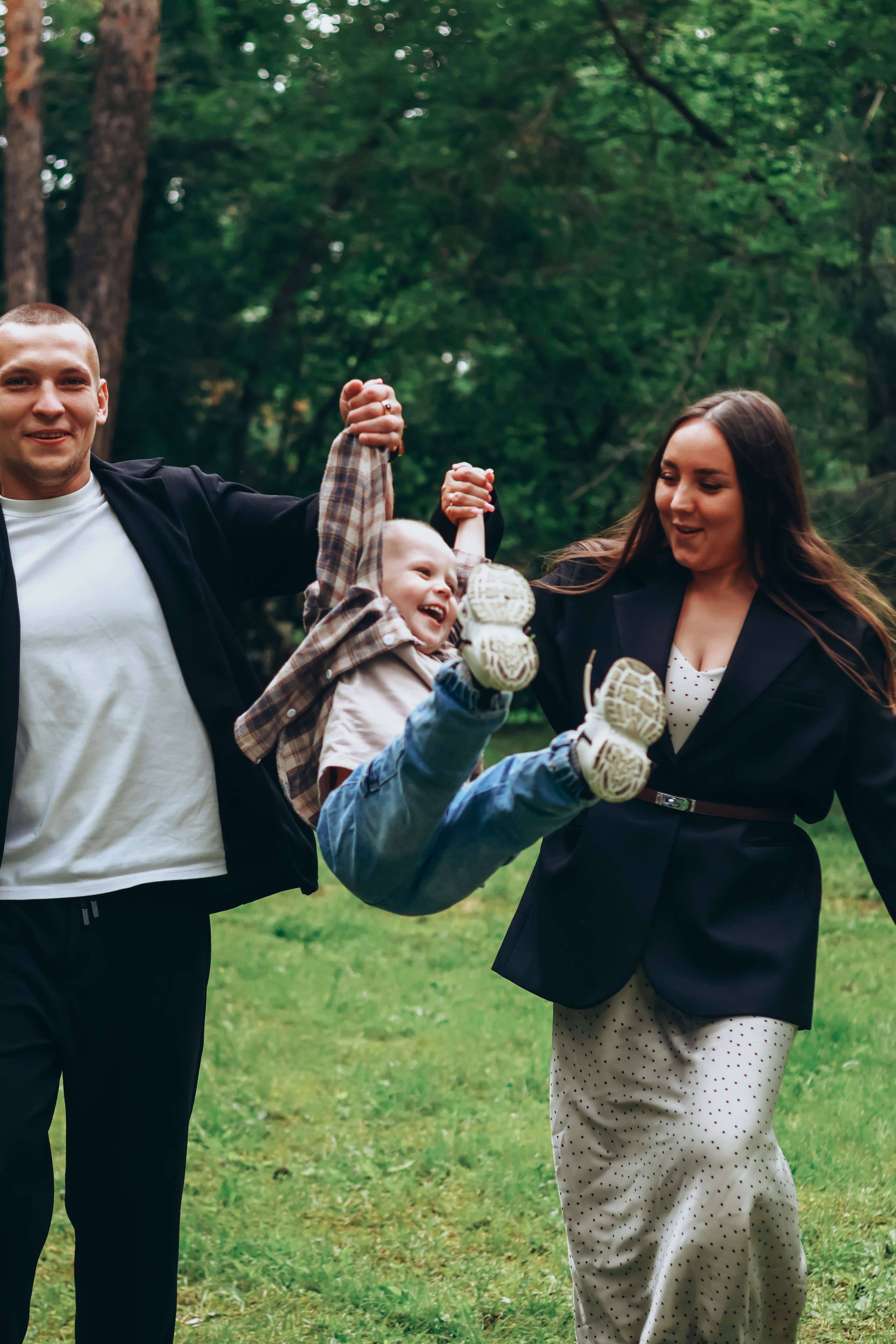 Семейная фотосессия в летнем парке, Екатеринбург. Фотограф в Екатеринбурге Пойгина Елена