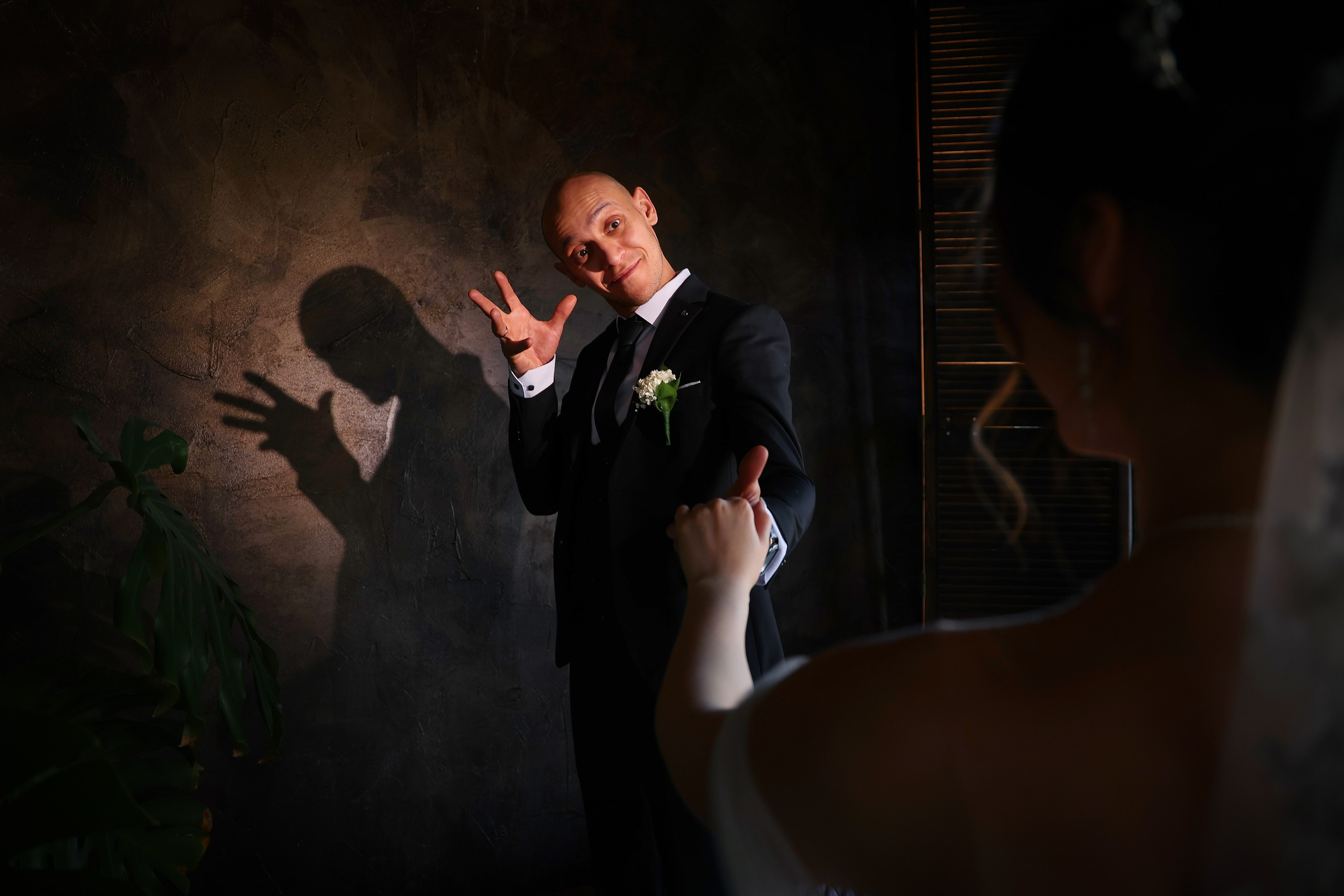 Профессиональные Свадебные фотографии в Самаре. Креативные свадебные фотографии в Самаре. Не как у всех свадебные фотографии в Самаре. Фотограф Олег Слеб в Самаре