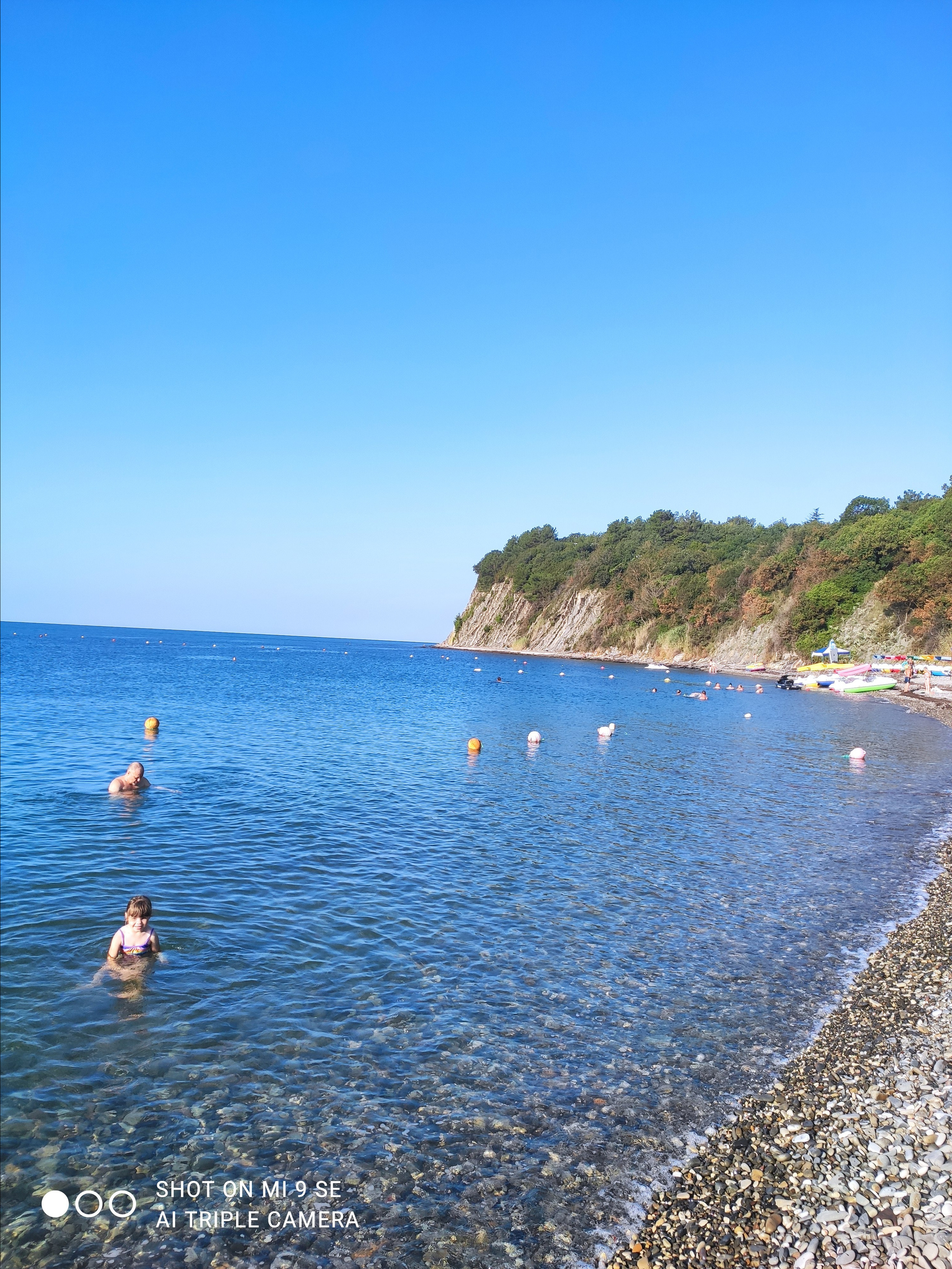 чистая вода на пляжах Чёрного моря