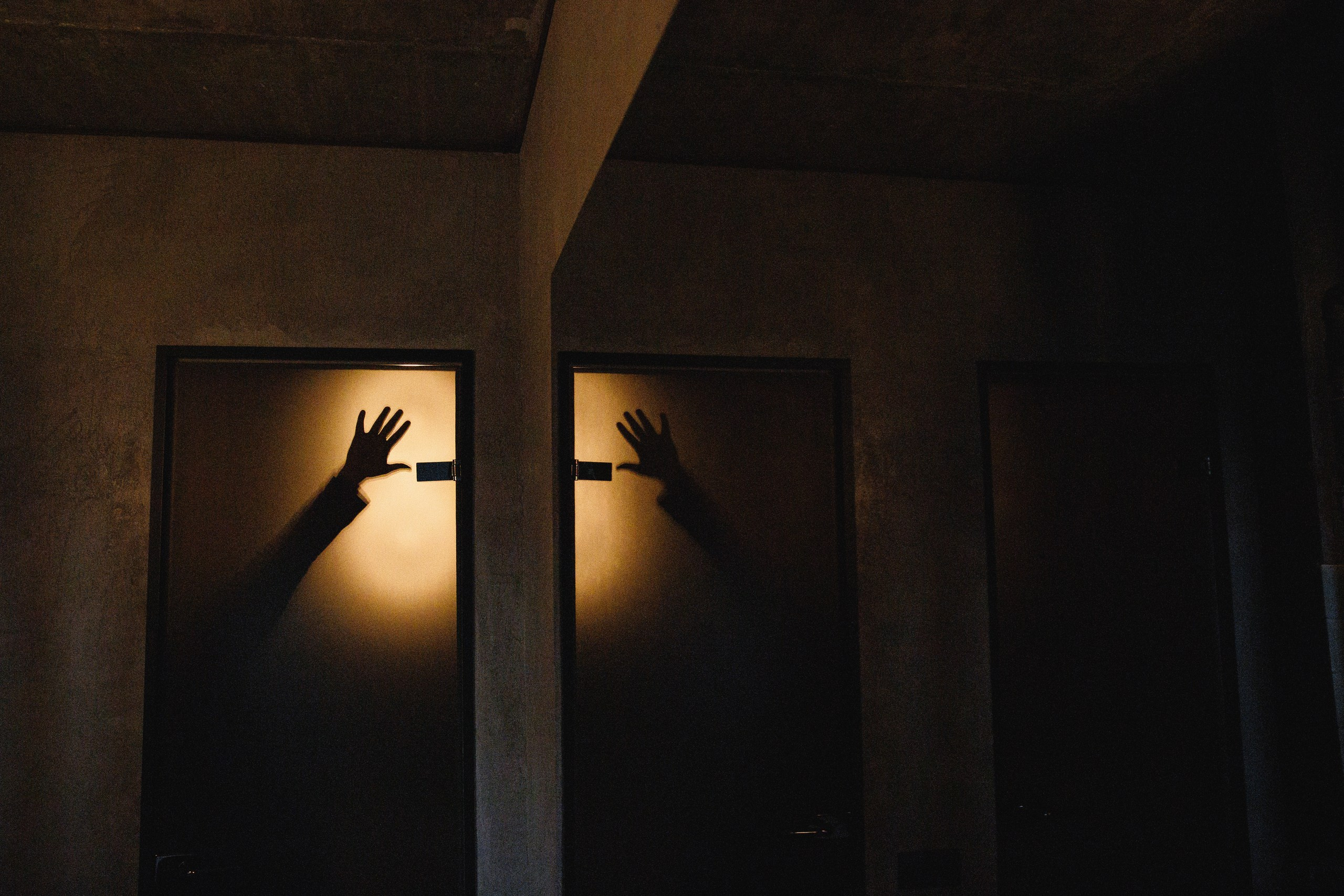 ГЕРОИ. Wedding photographer in Europe