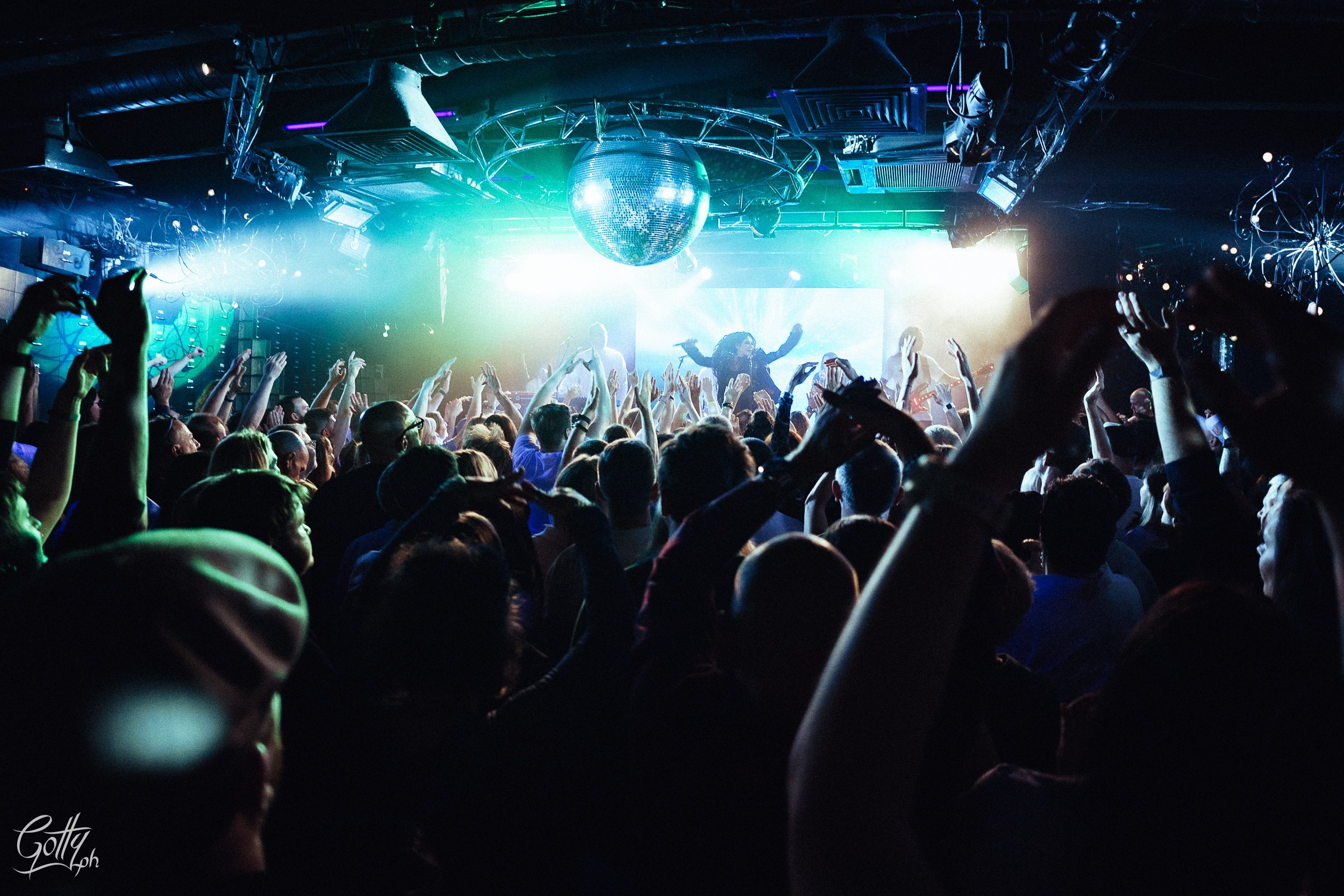 Концерт Линды в 16 тонн. Концертный и портретный фотограф Москва и Санкт-Петербург