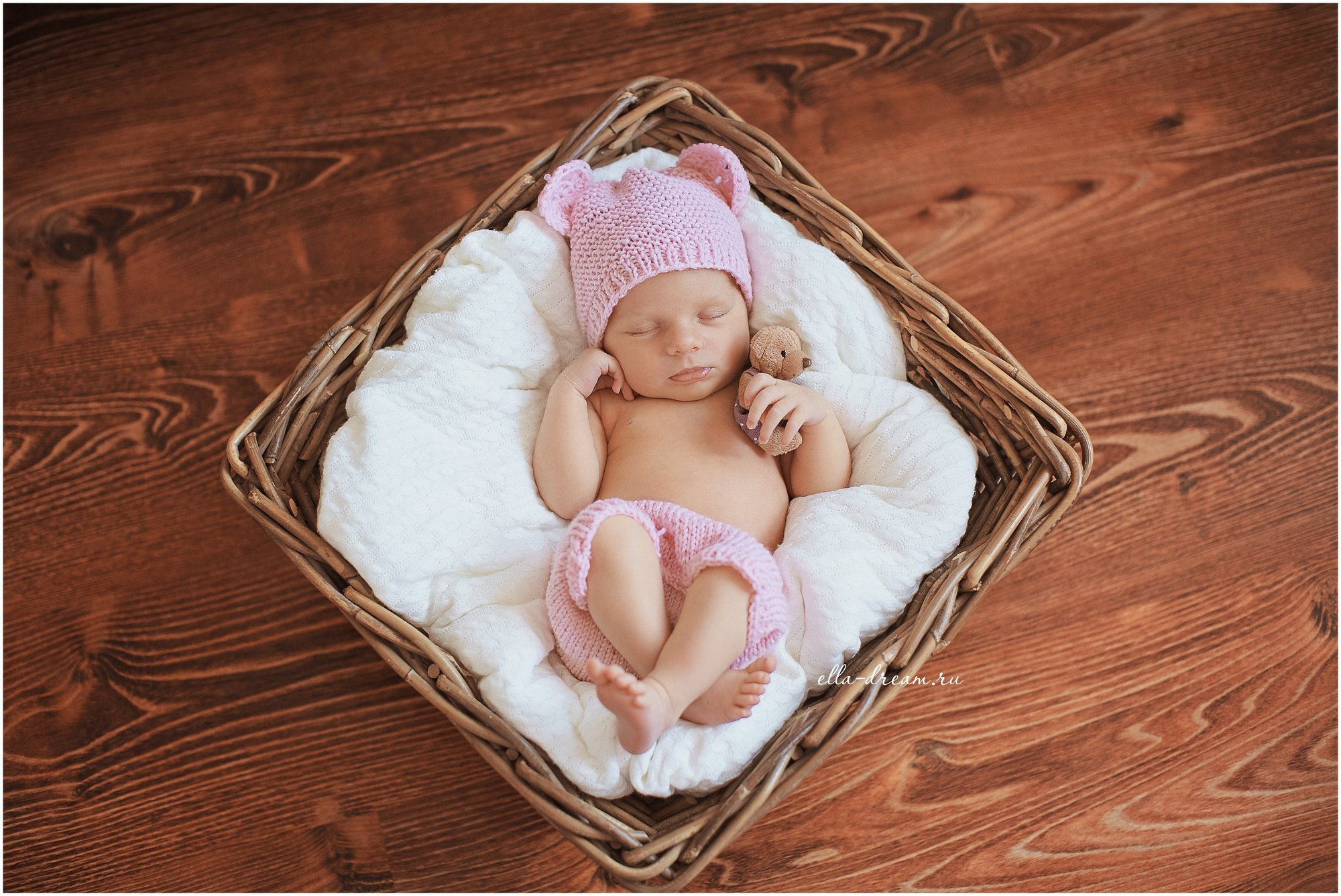 НОВОРОЖДЕННЫЕ