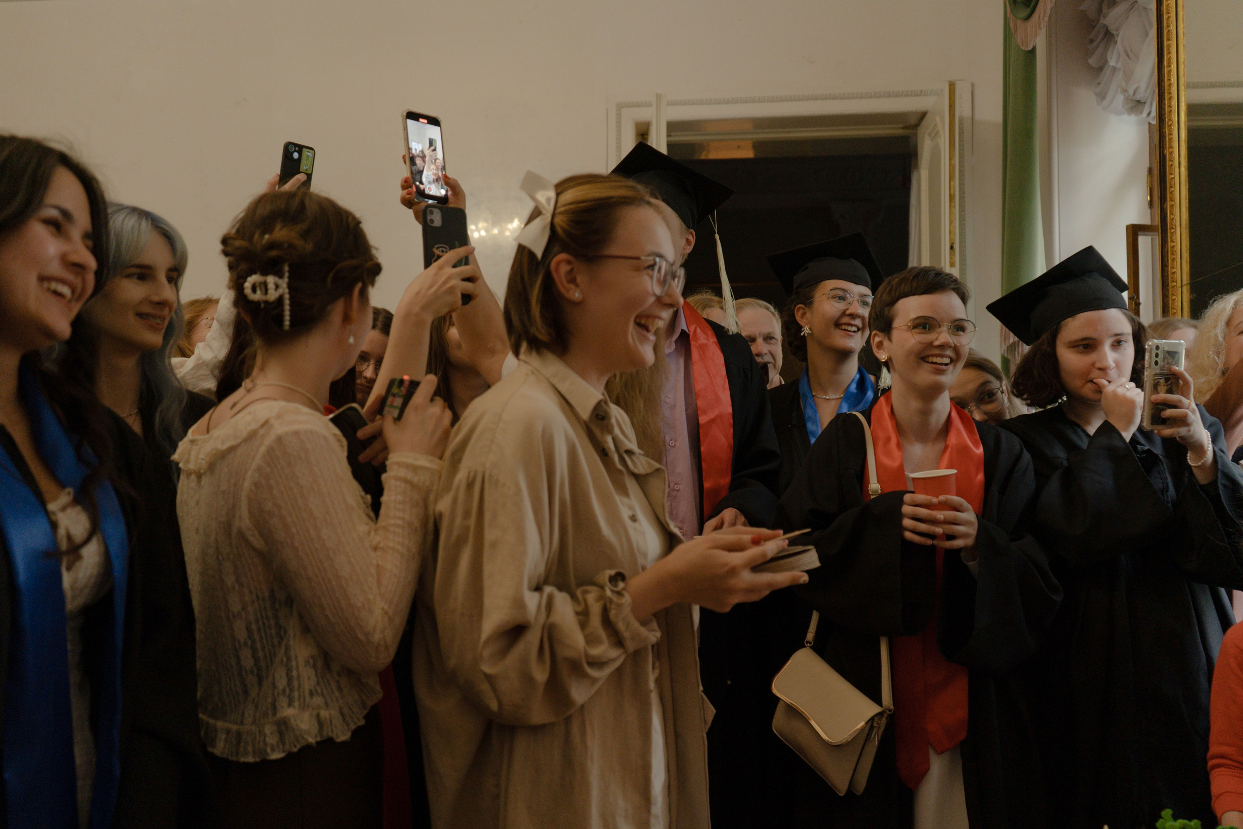 Выпускной Смольный. Юля Мурашова портретный и документальный фотограф