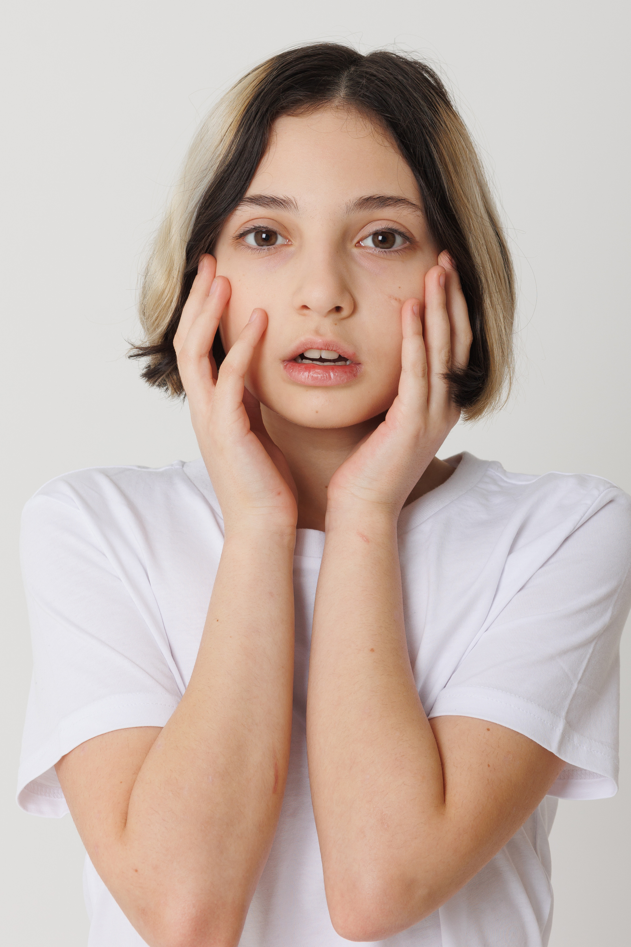 Пашян Ия. Model base