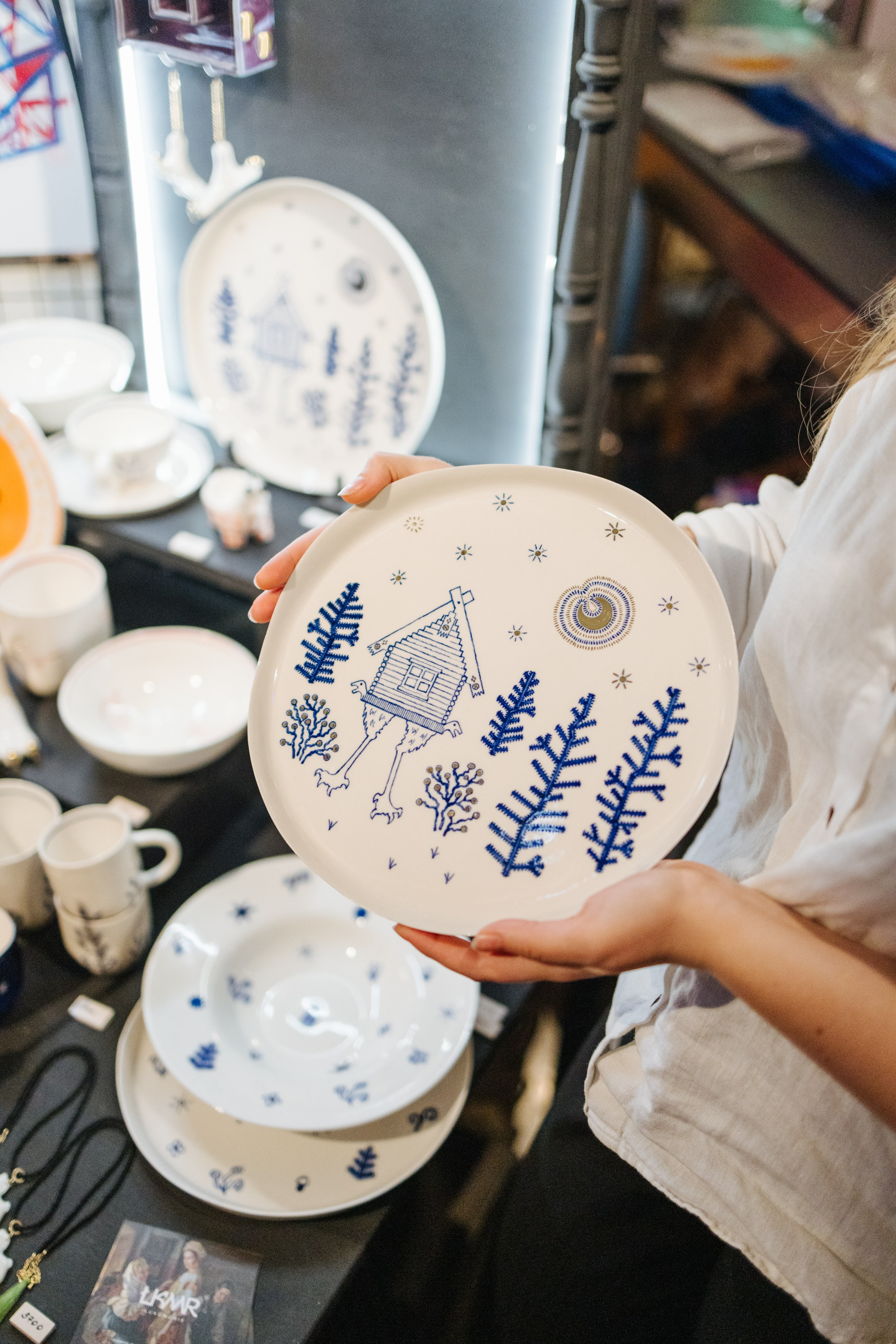 2–3 марта 2024 в пространстве «Три вокзала. Депо» / День 1 / фото Валерий Белобеев. Фотоотчеты «Ламбада-маркета»