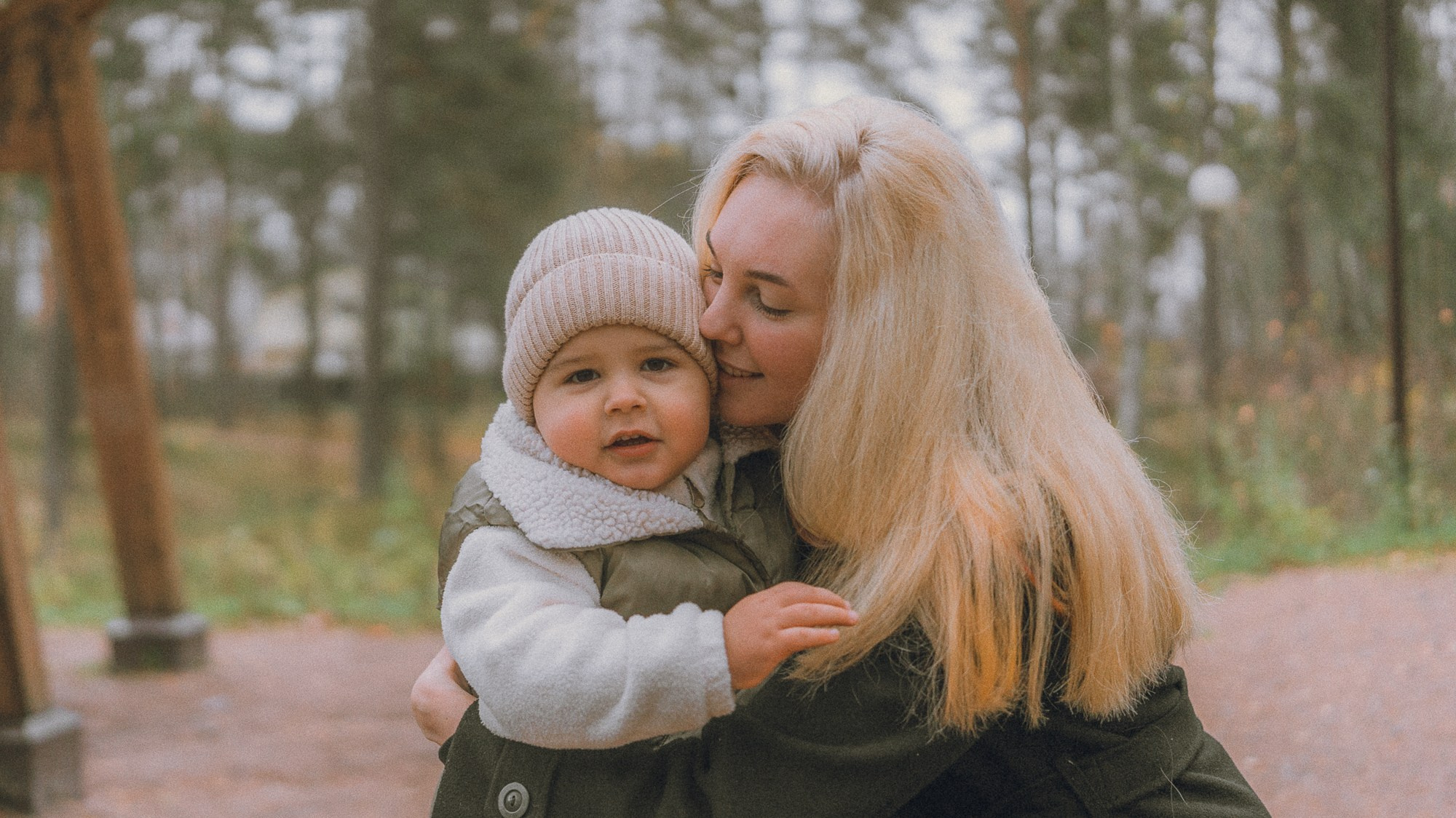 Осенняя прогулка в заречном парке в Луге. Портретный фотограф в Луге и Санкт-Петербурге | Антон Рыбчинский