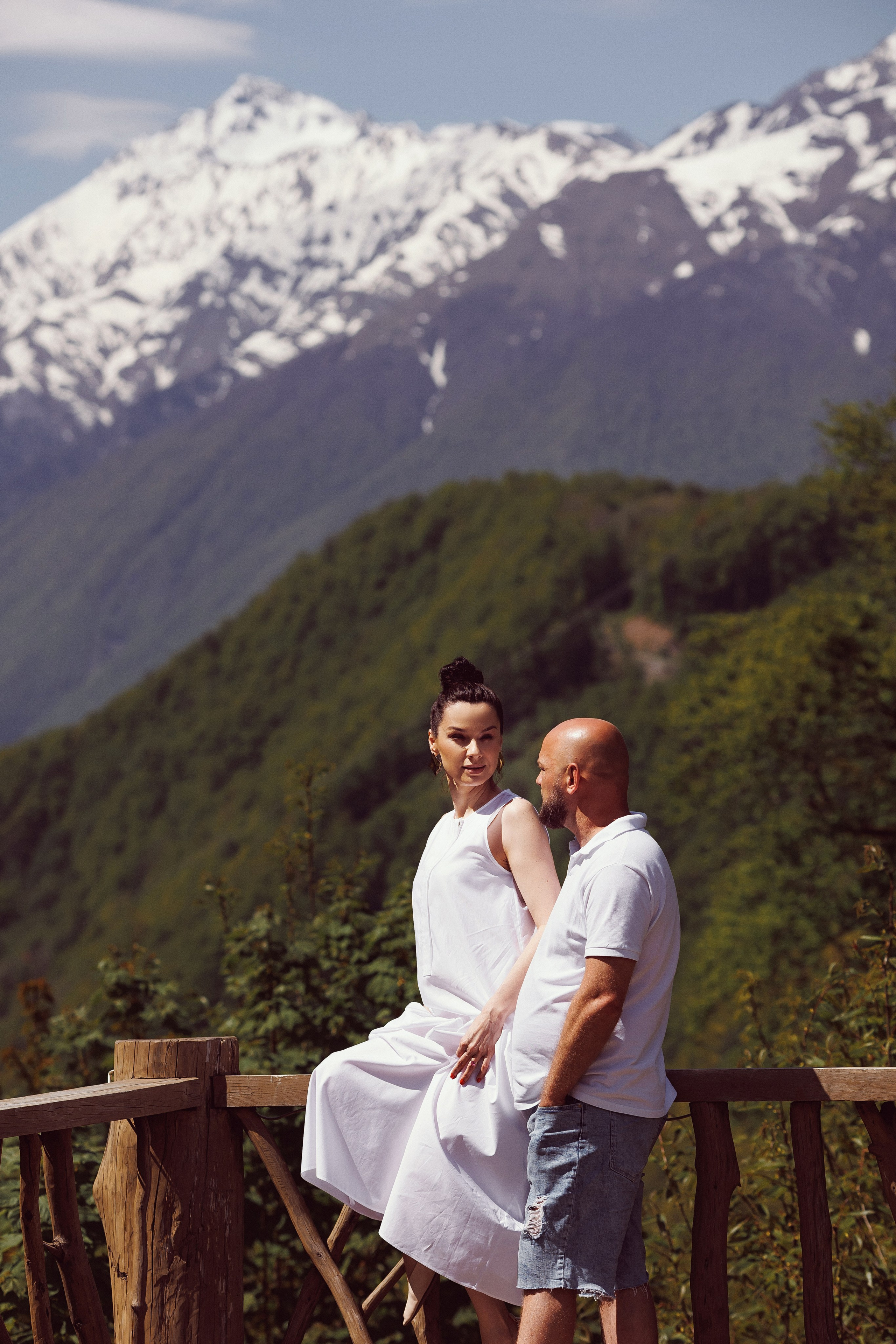 Семейная фотосессия в горах на Красной поляне. Свадебный и семейный фотограф в Сочи Денис Вялов