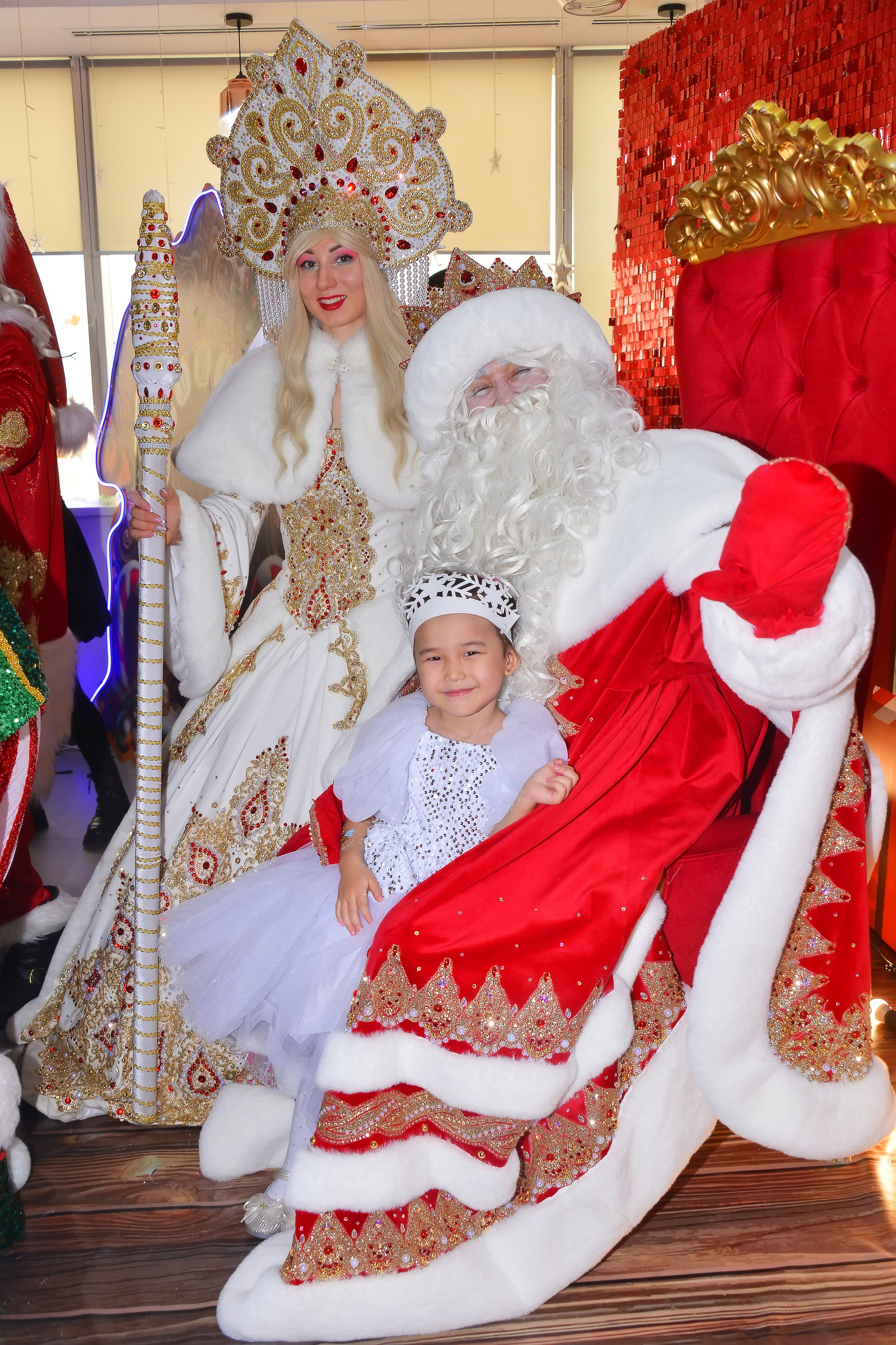 Новый год. Фотосъёмка. Фотограф Сергей Авдеев-семейный и детский фотограф в Алматы