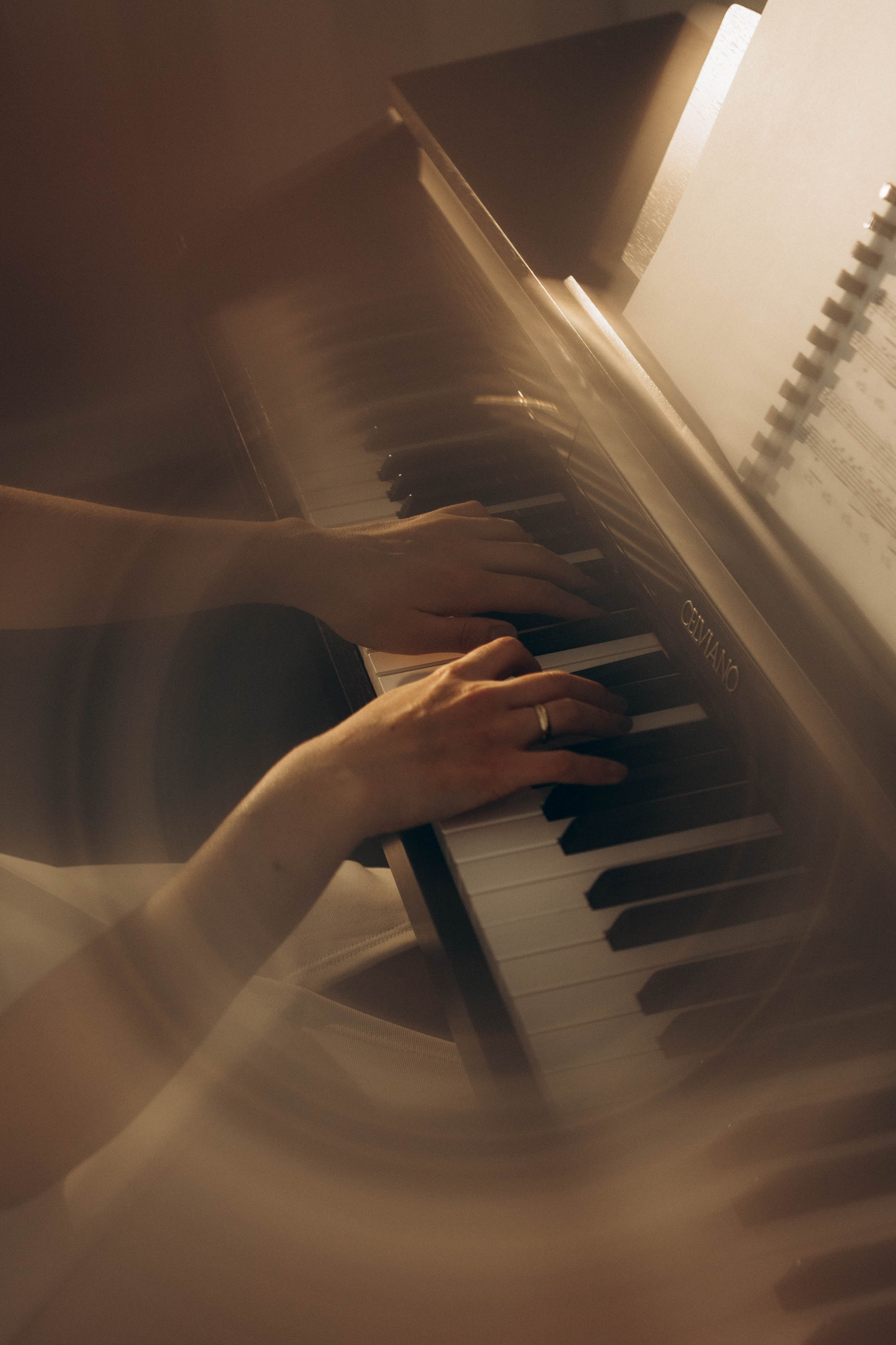 Преподаватель музыки