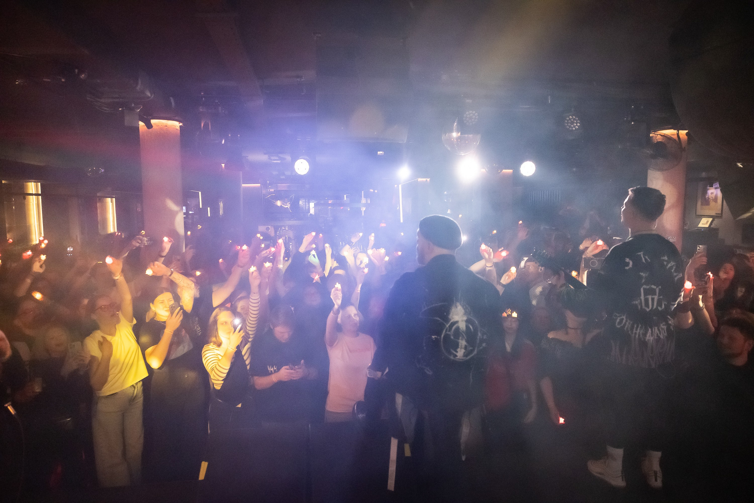 Концерт альтернатив метал группы iOSTRA в «Music bar Мумий Тролль» Москва. Фотограф Владимир Охрименко