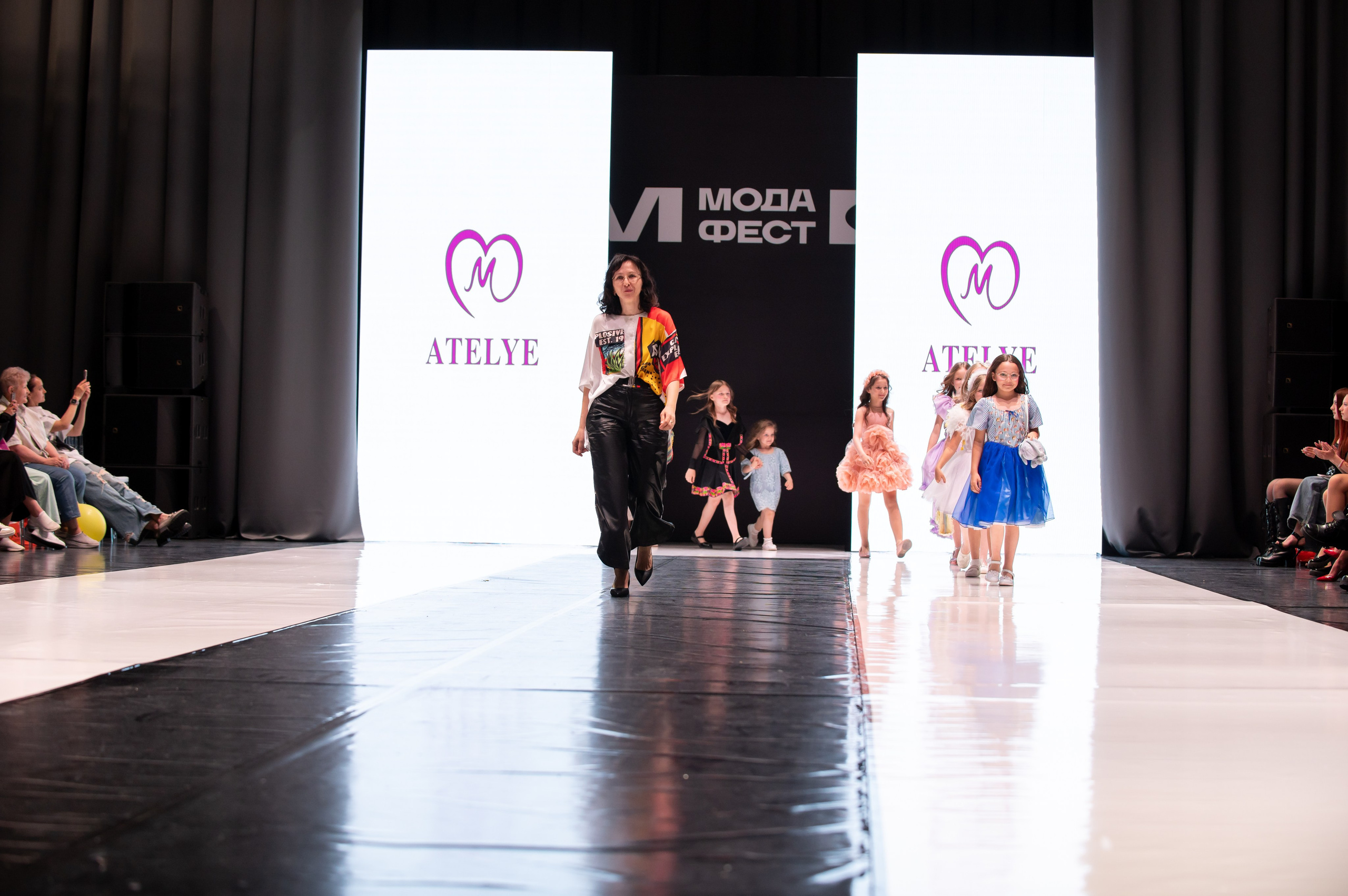 Модные показы. Семейный и детский фотограф в Краснодаре Ольга Осинцева