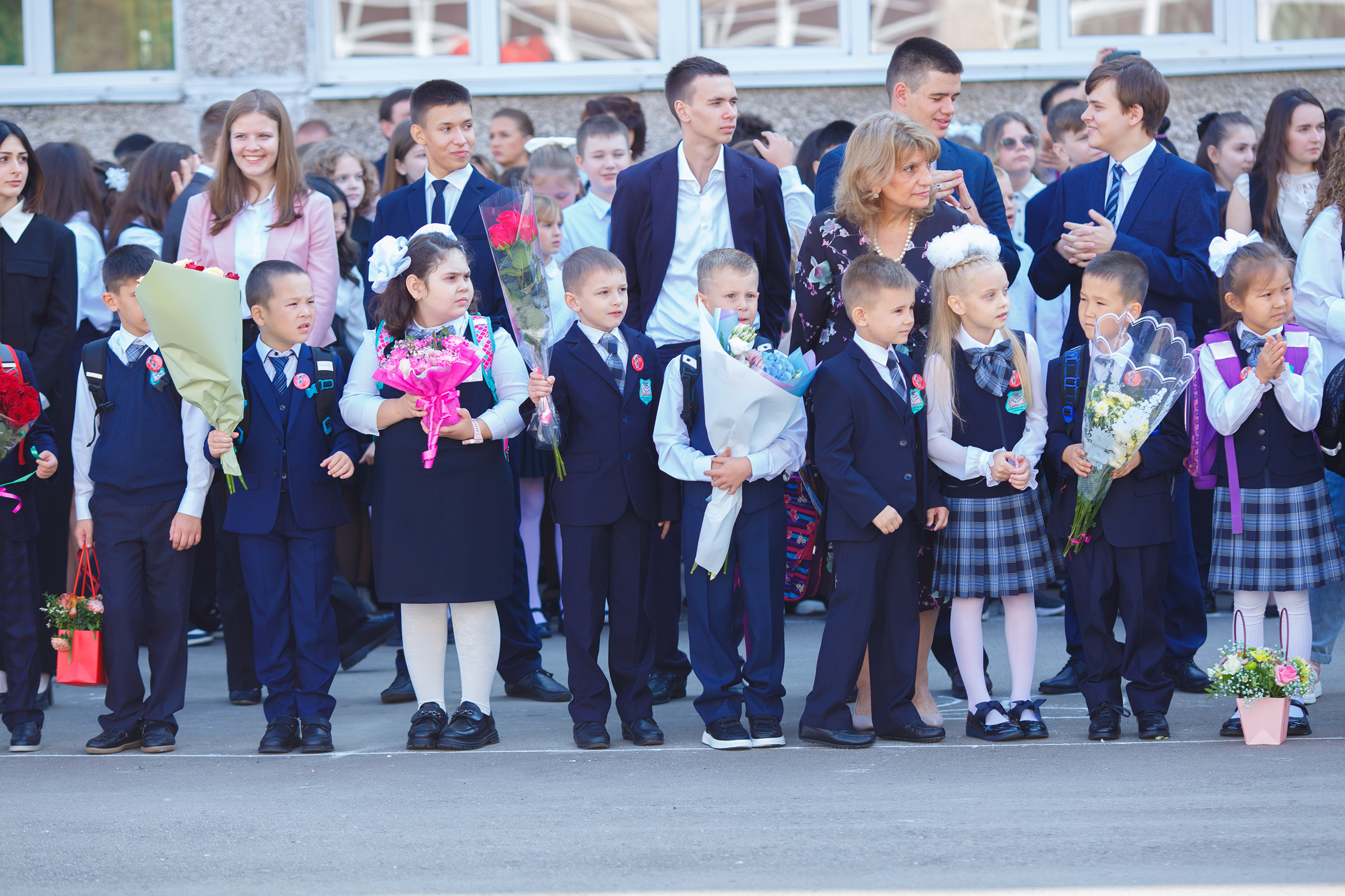 1 СЕНТЯБРЯ 2023Г. «ПЕРВЫЙ РАЗ В ПЕРВЫЙ КЛАСС». Школьный фотограф Наталья Егорова