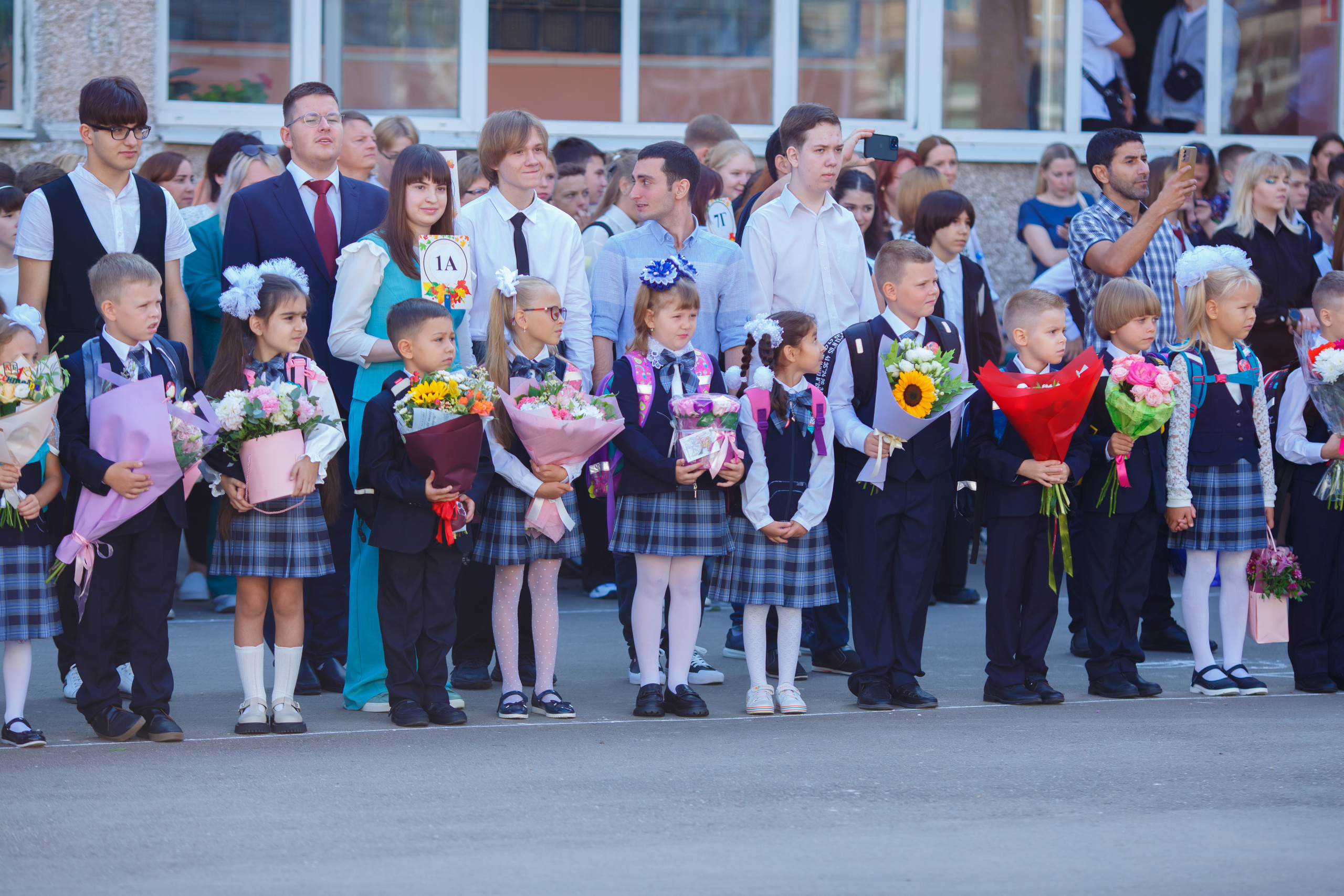 1 СЕНТЯБРЯ 2023Г. «ПЕРВЫЙ РАЗ В ПЕРВЫЙ КЛАСС». Школьный фотограф Наталья Егорова