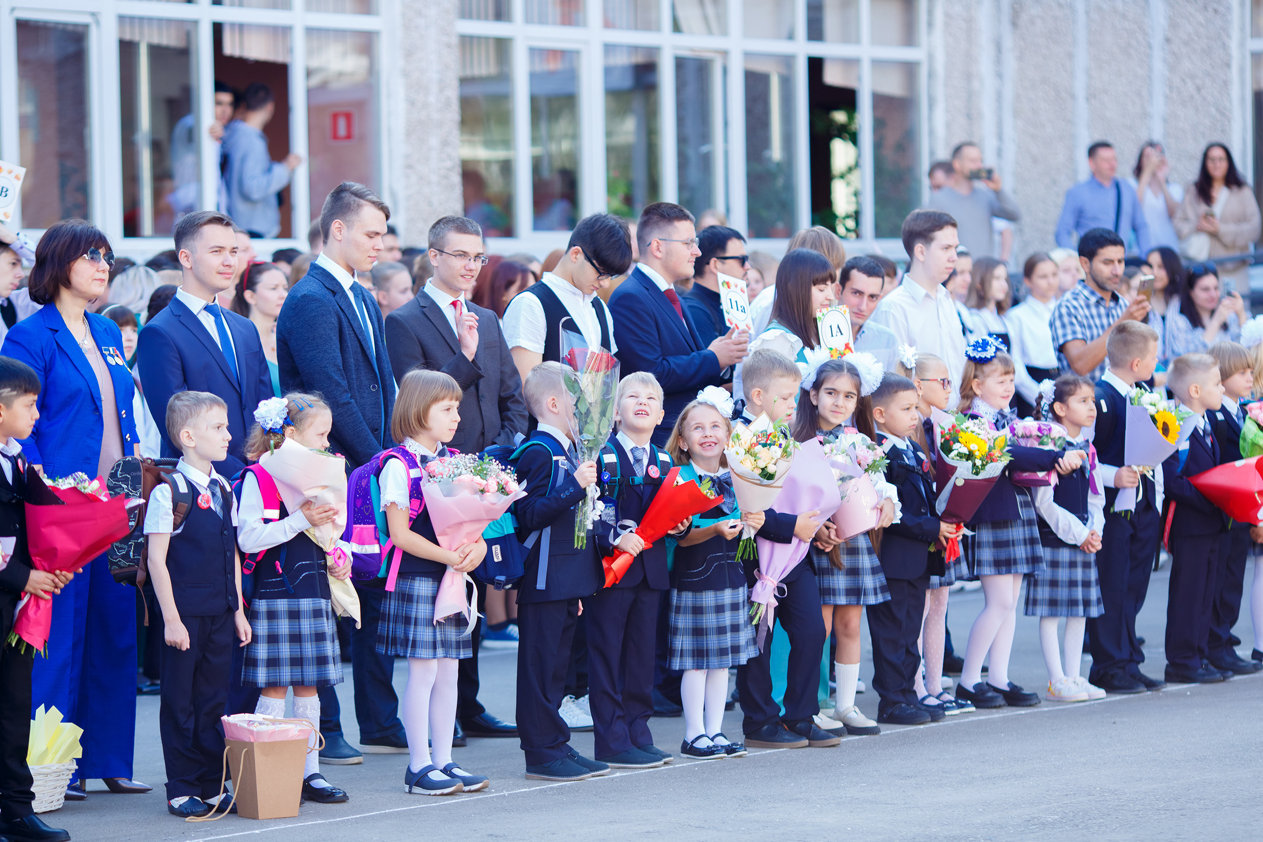 1 СЕНТЯБРЯ 2023Г. «ПЕРВЫЙ РАЗ В ПЕРВЫЙ КЛАСС». Школьный фотограф Наталья Егорова
