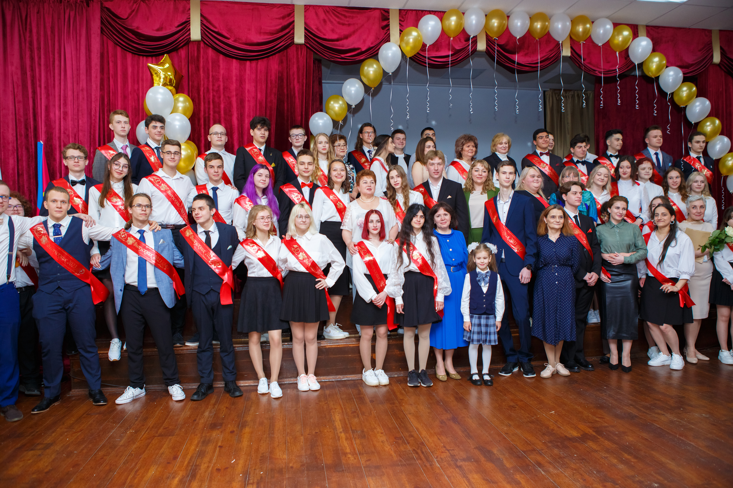 ПОСЛЕДНИЙ ЗВОНОК В ШКОЛЕ. Школьный фотограф Наталья Егорова