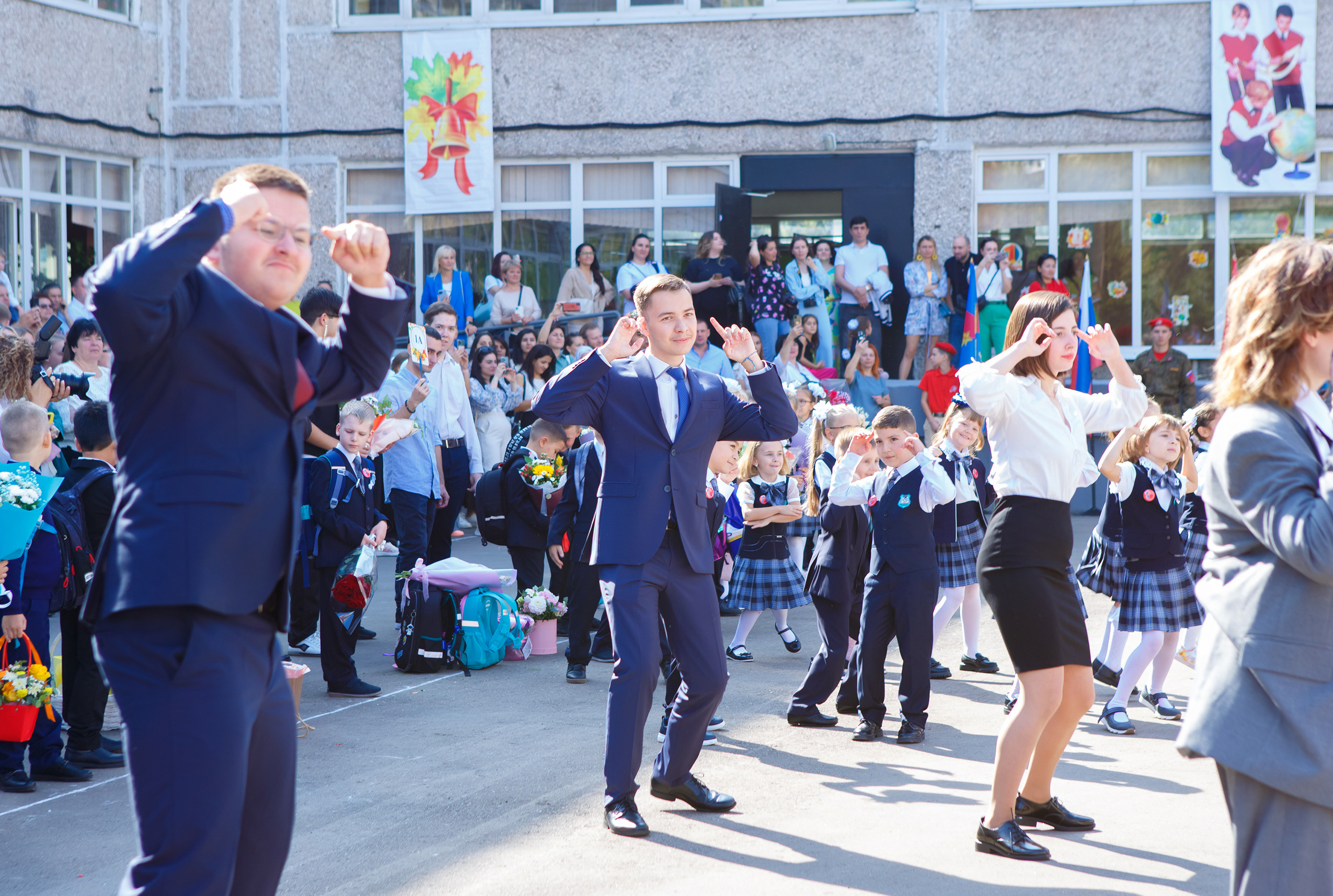 1 СЕНТЯБРЯ 2023Г. «ПЕРВЫЙ РАЗ В ПЕРВЫЙ КЛАСС». Школьный фотограф Наталья Егорова
