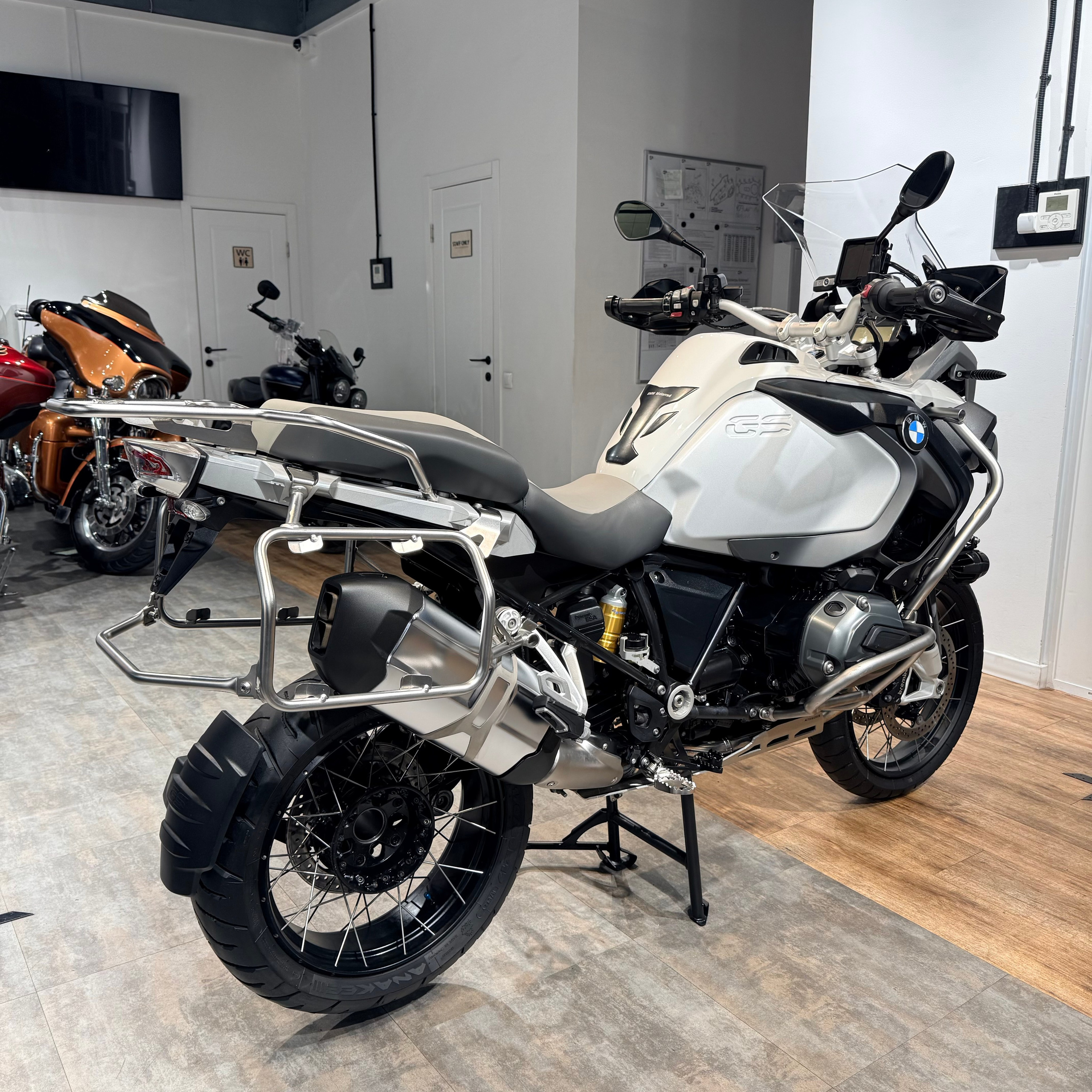 2015 BMW R1200GS Adventure Alpine White. Hello Davidson, Москва. Только хорошие мотоциклы…