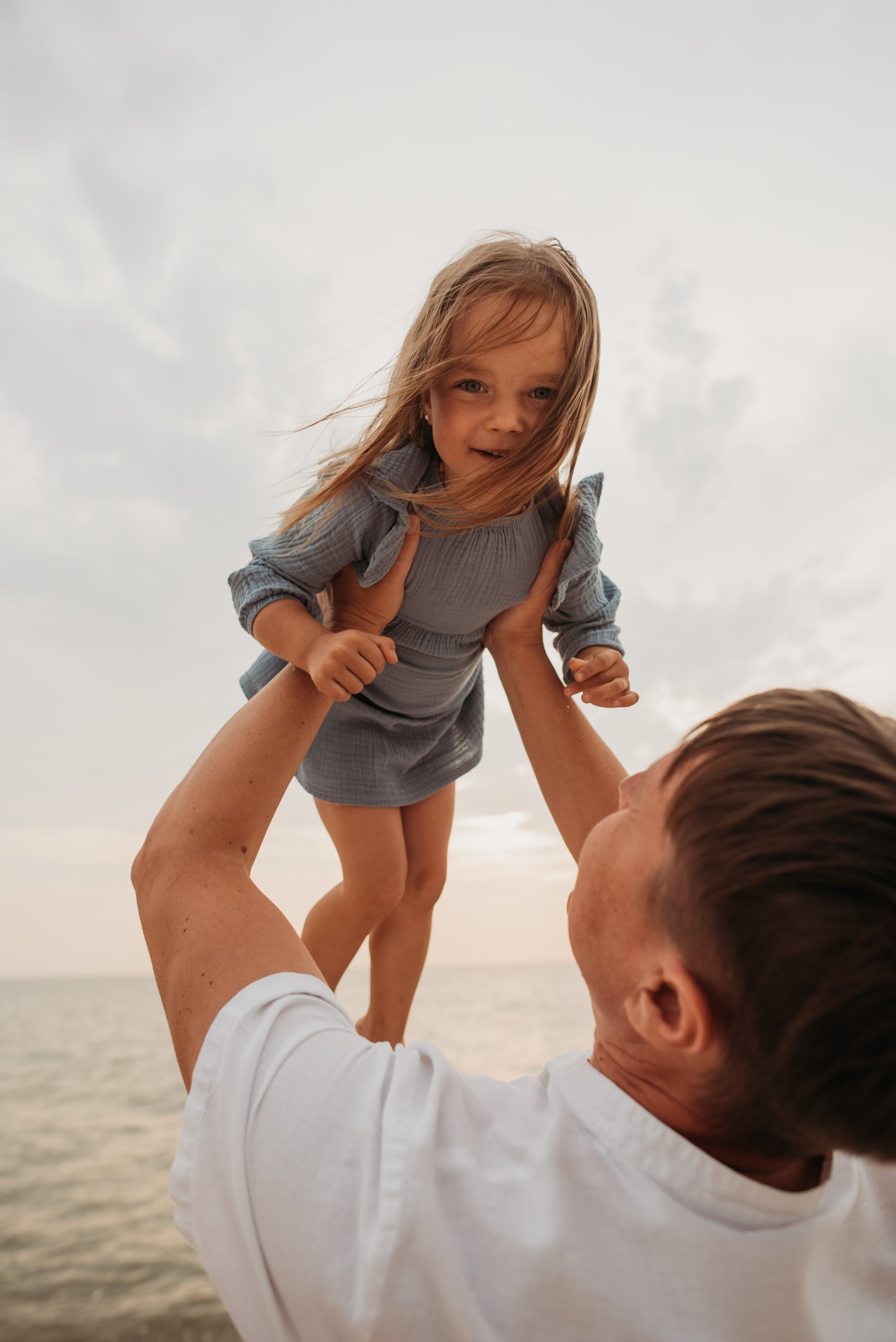 Прогулка на косе. Детский и семейный фотограф выпускной альбом Приморско-Ахтарск