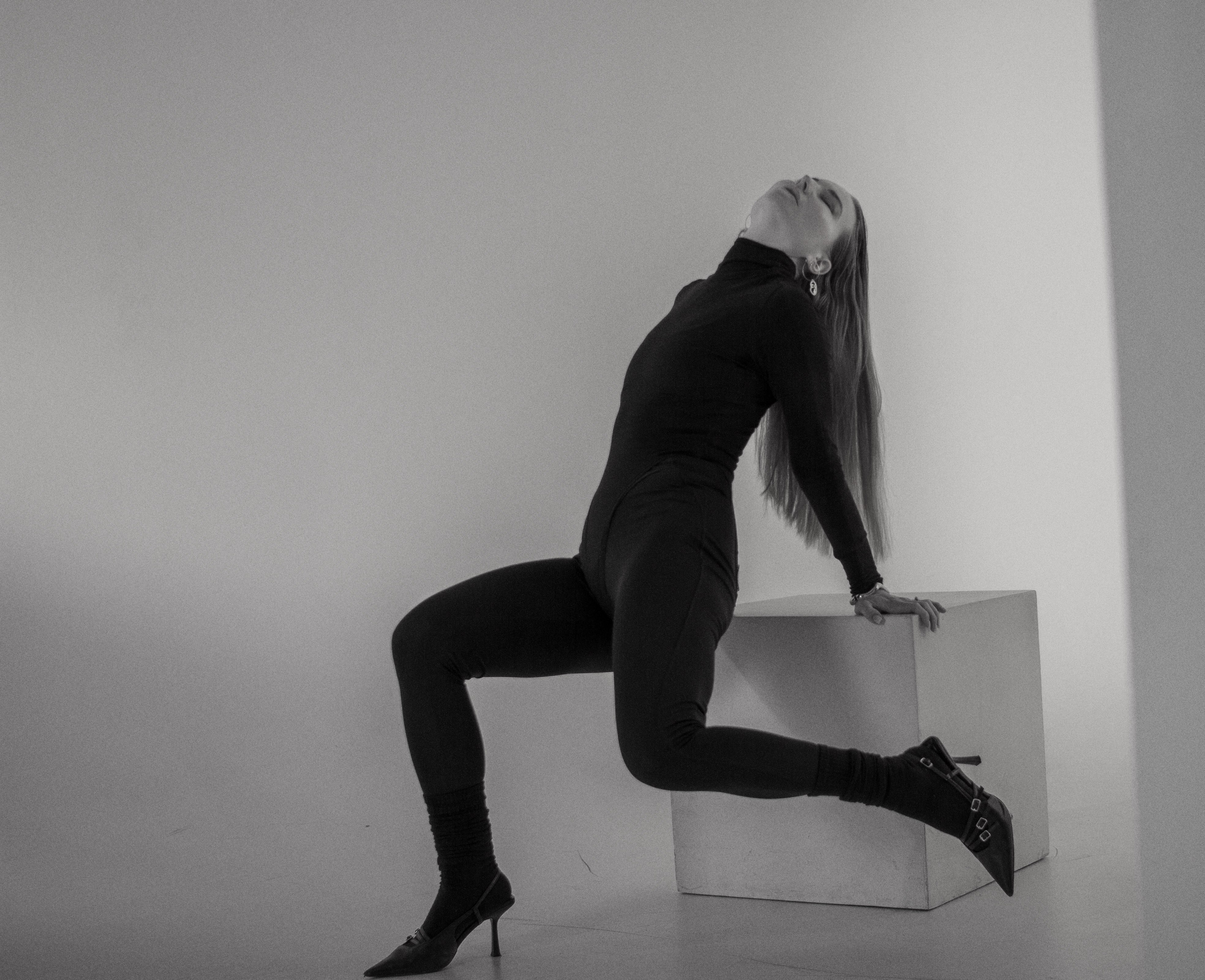 Черное на белом