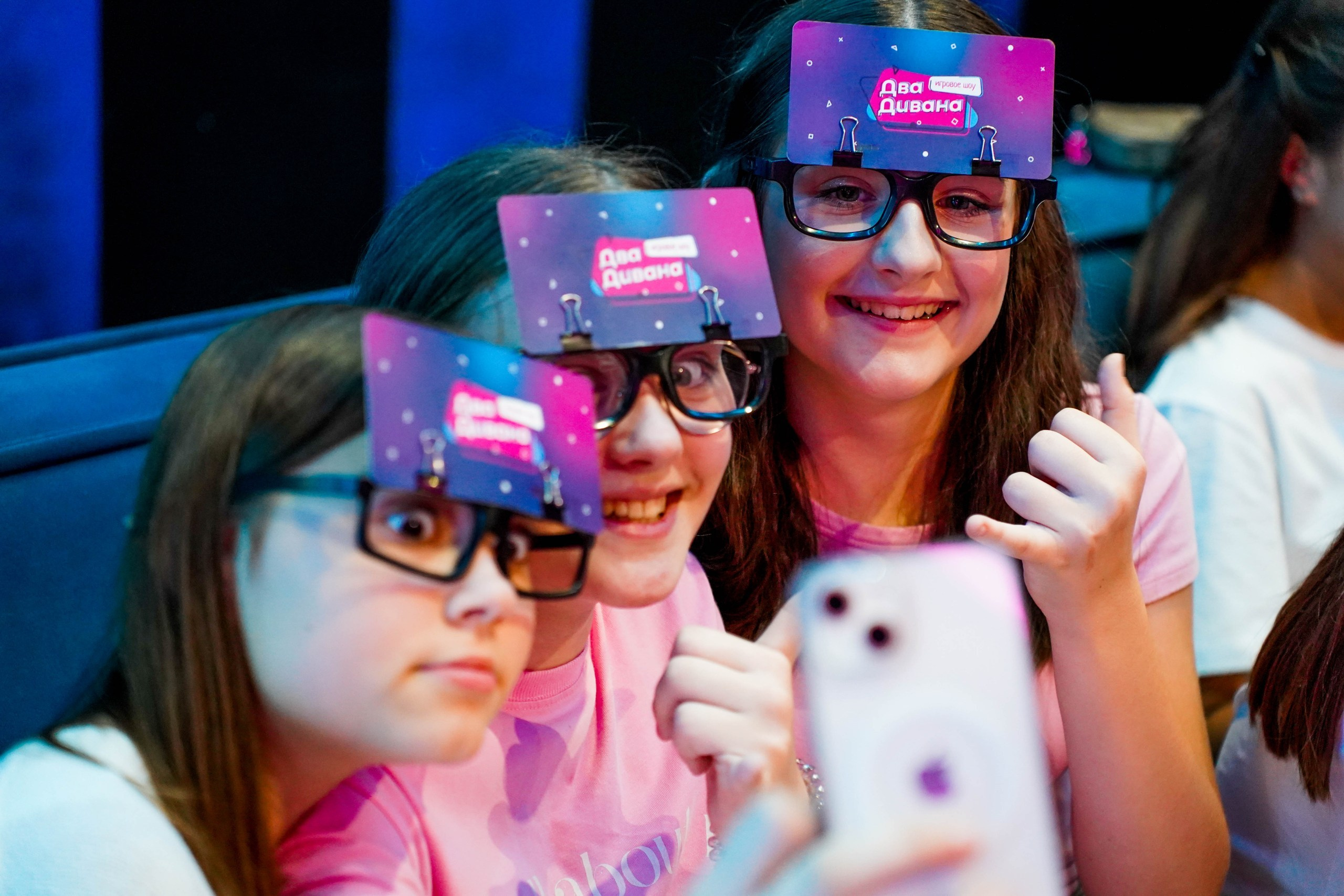 ДВА ДИВАНА ШОУ (ДЕТСКОЕ). Главная