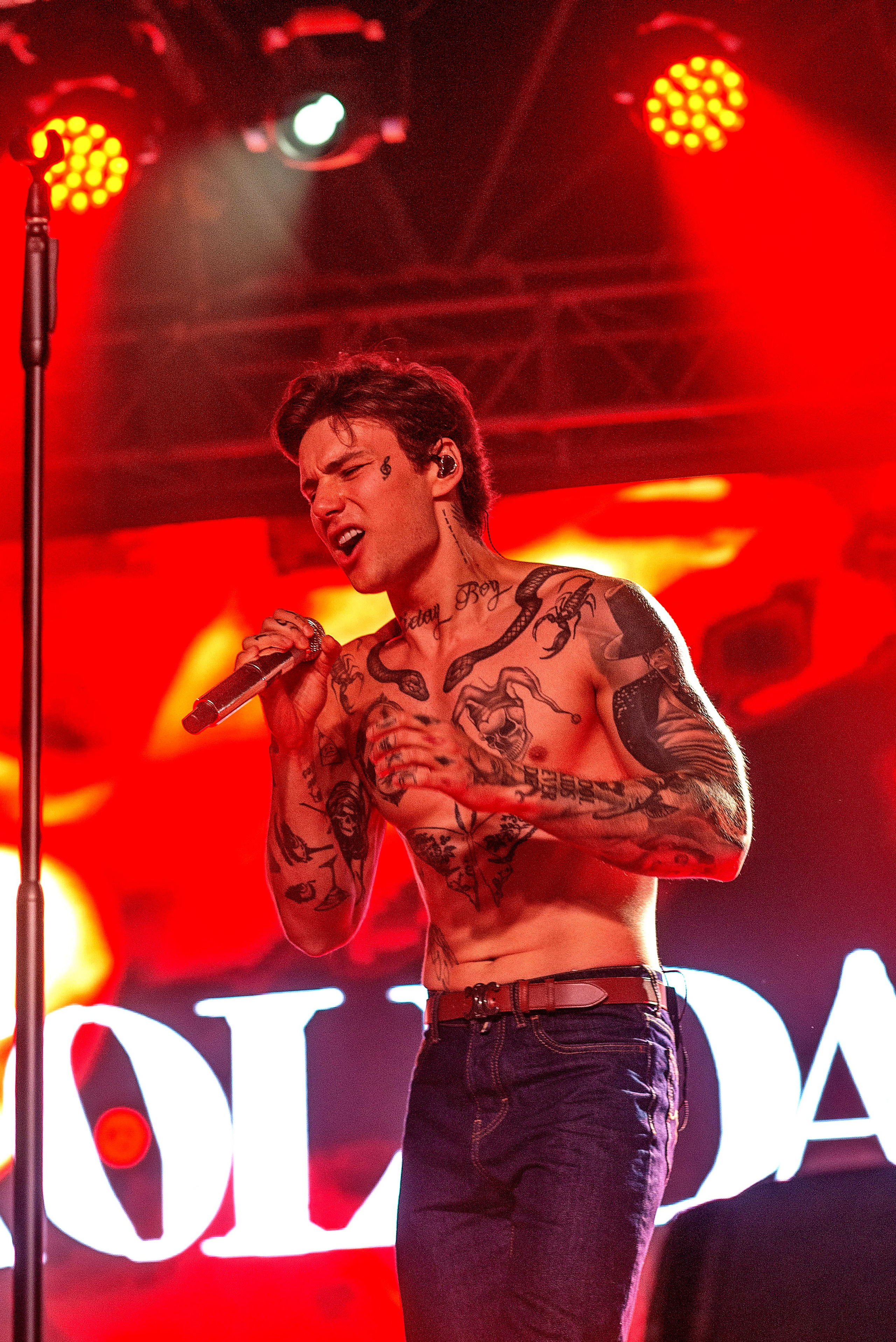 Концерт Хolidayboy. Школьный, фэшн фотограф в Тюмени и в России Ирина Королева