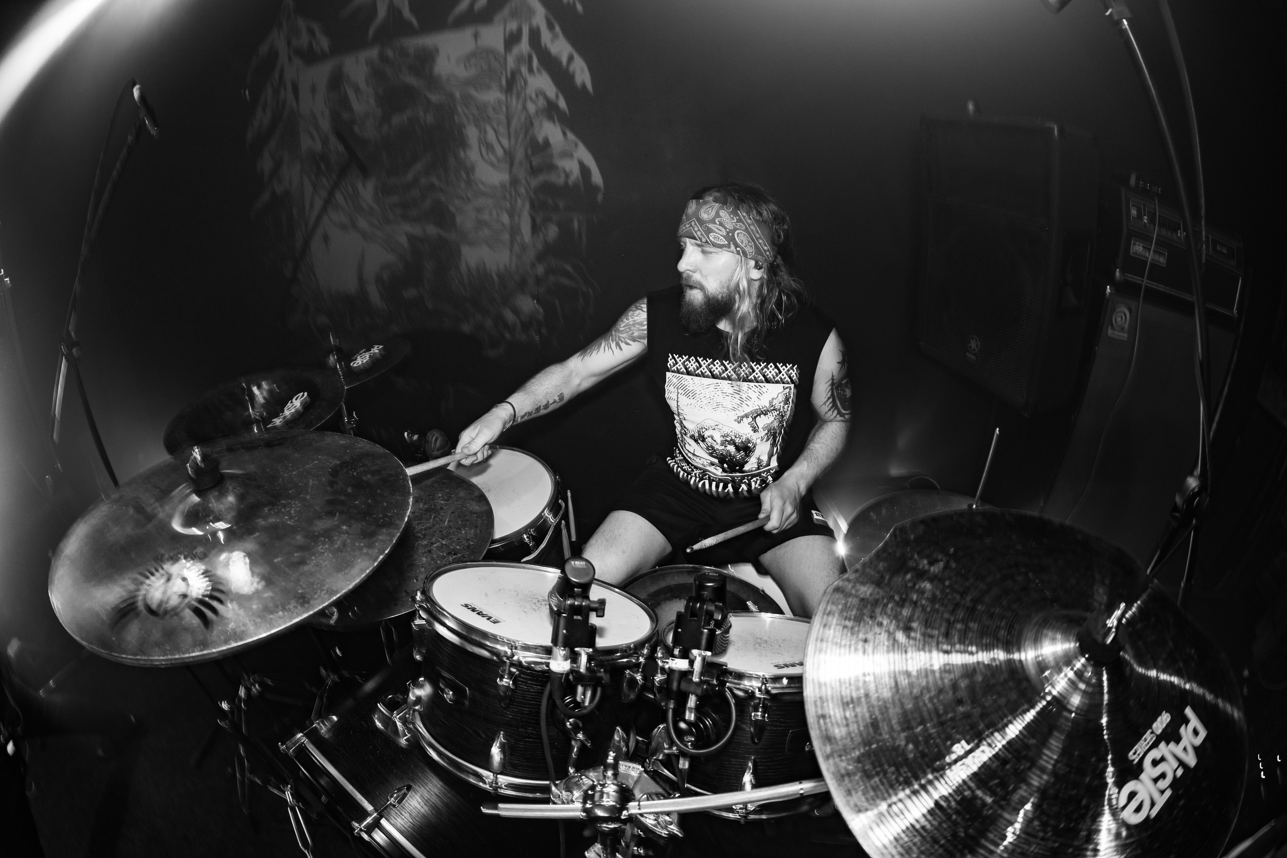 ИЛ • Minuala • Khlad|Цоколь 2.0. Концертный и репортажный фотограф в Санкт-Петербурге Слава Пахомов