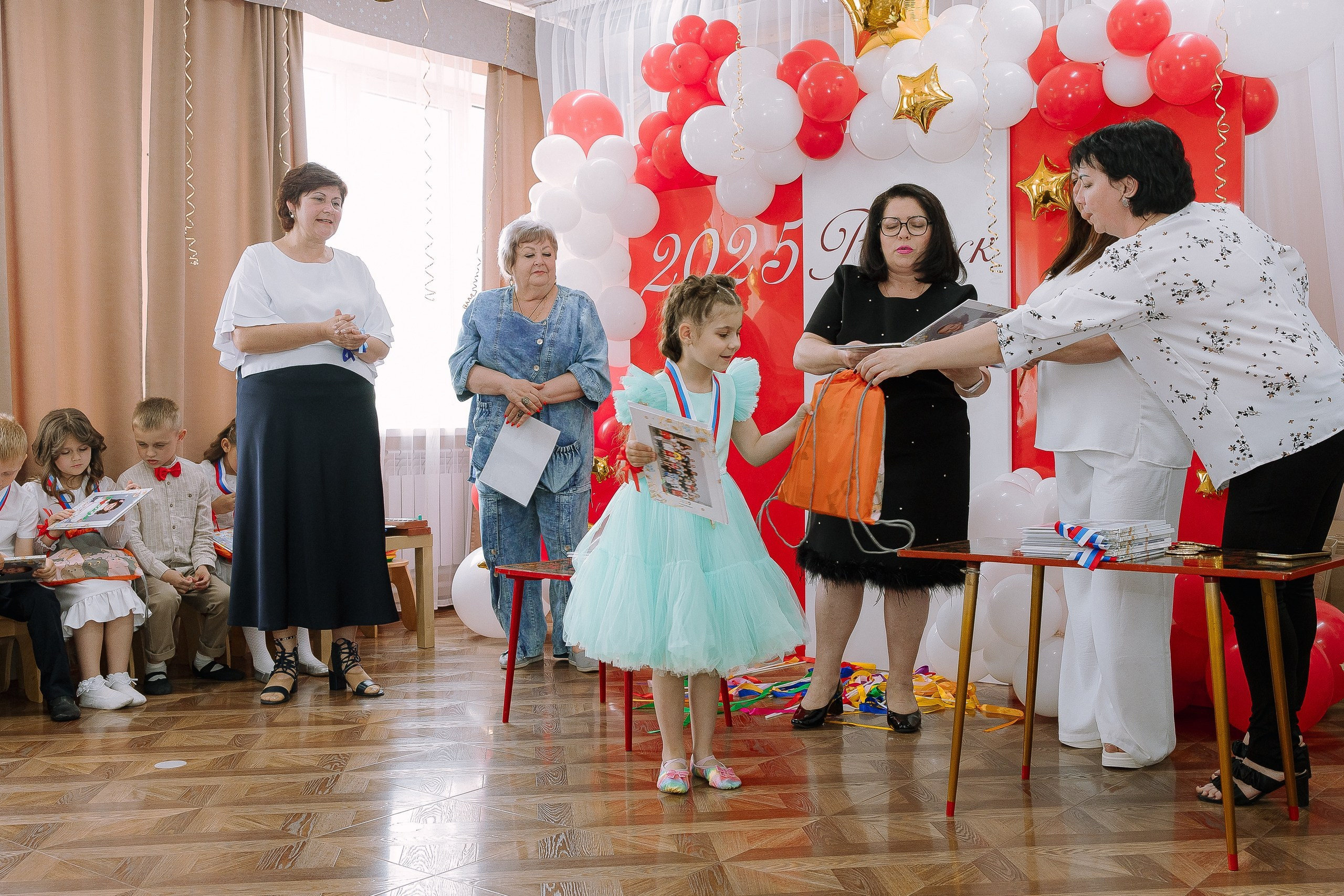 Выпускной в ДС 26. Выпускные альбомы Натальи Бутко: Новороссийск, Анапа, Геленджик