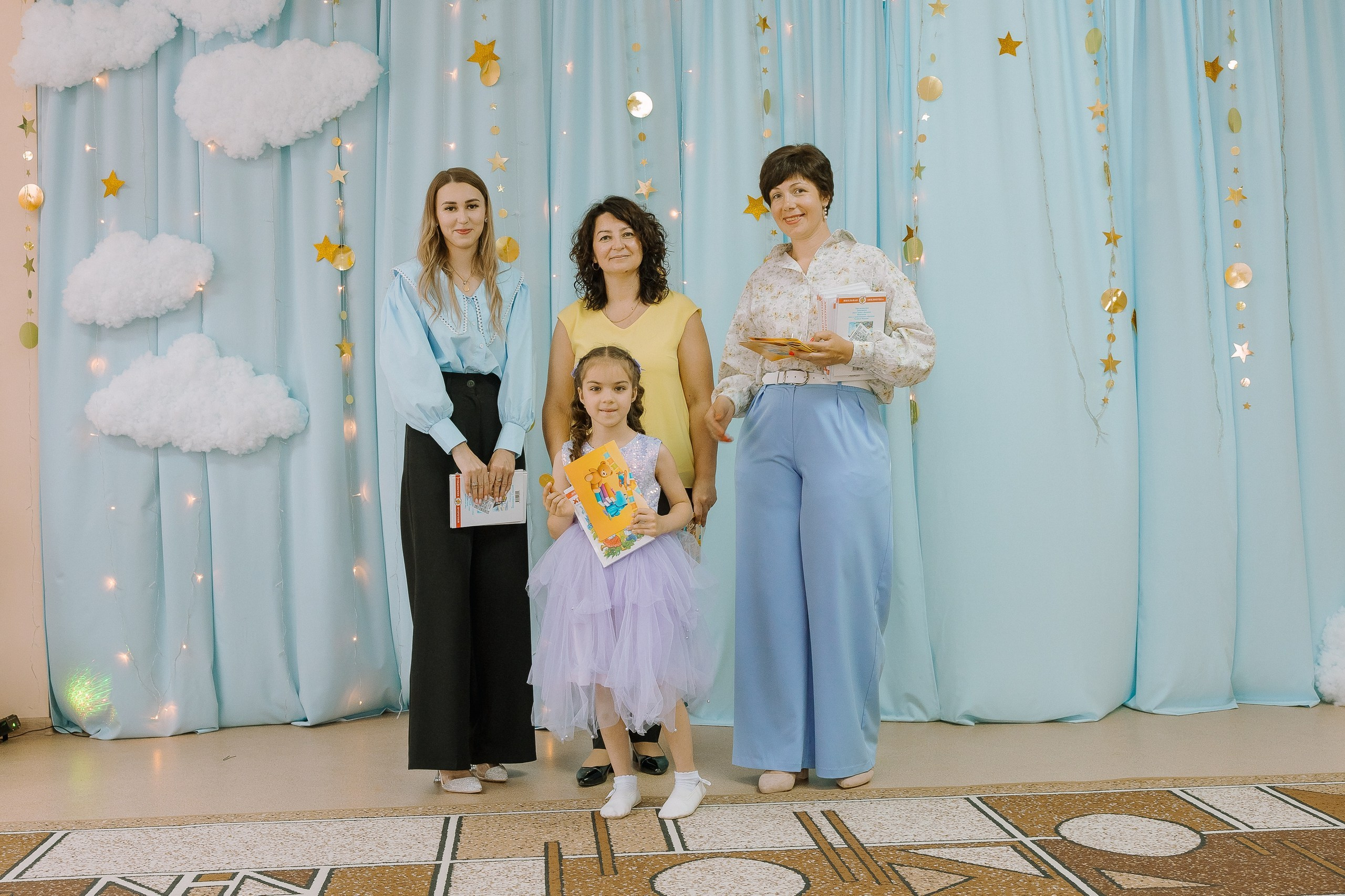 Выпускной в ДС -29. Выпускные альбомы Натальи Бутко: Новороссийск, Анапа, Геленджик