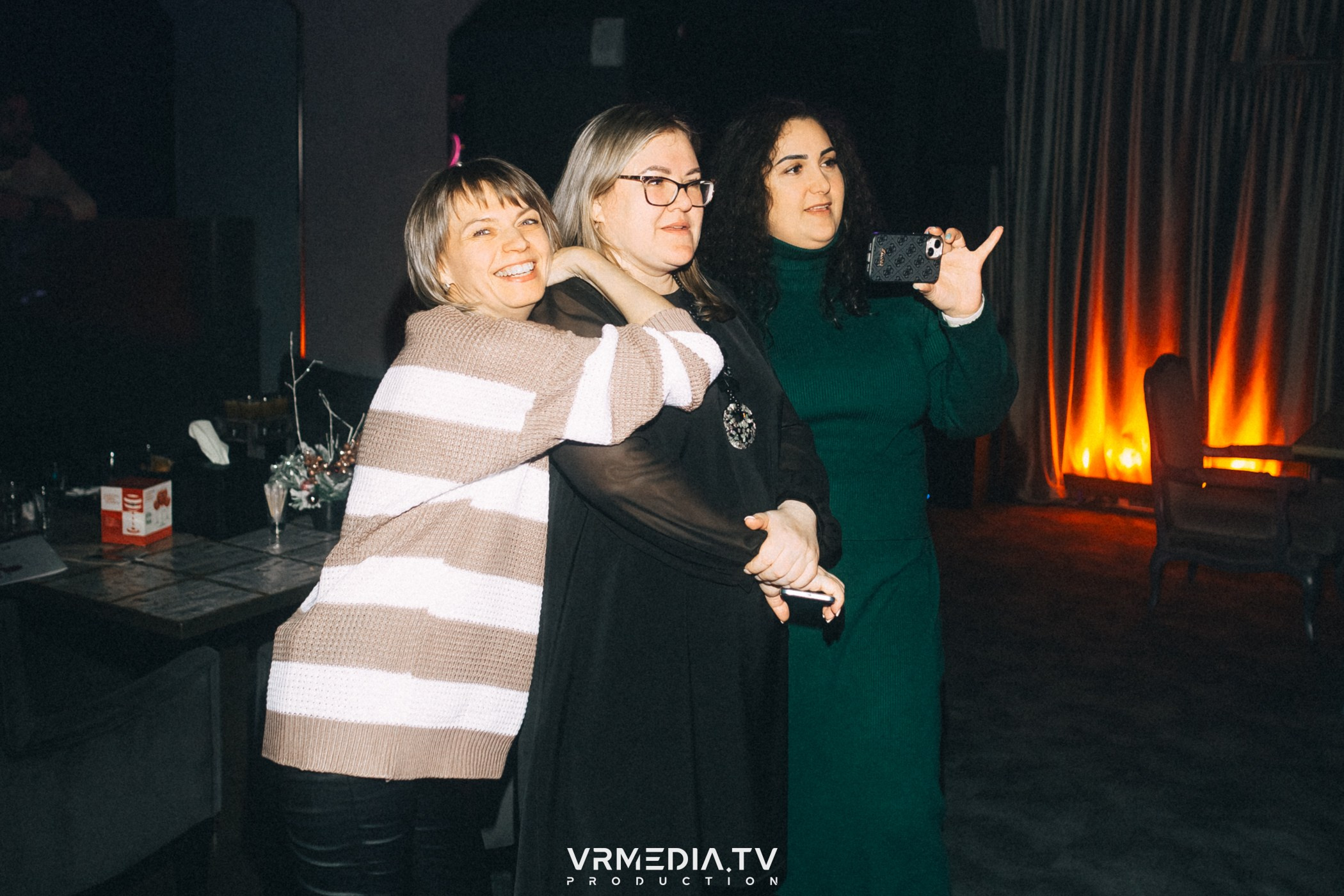 MERRY CHRISTMAS в караоке-баре «Volna»