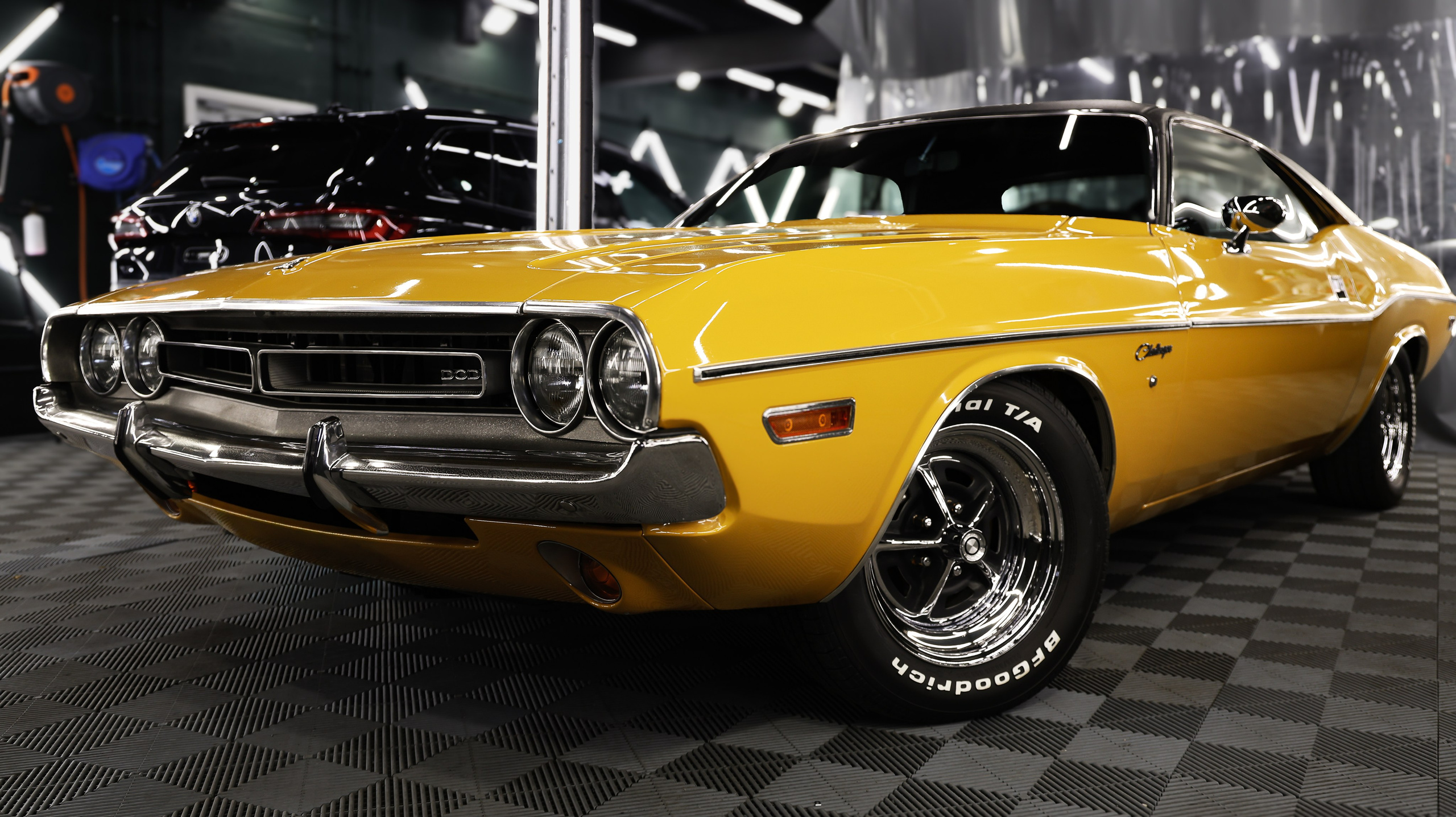 Dodge Challenger. NK