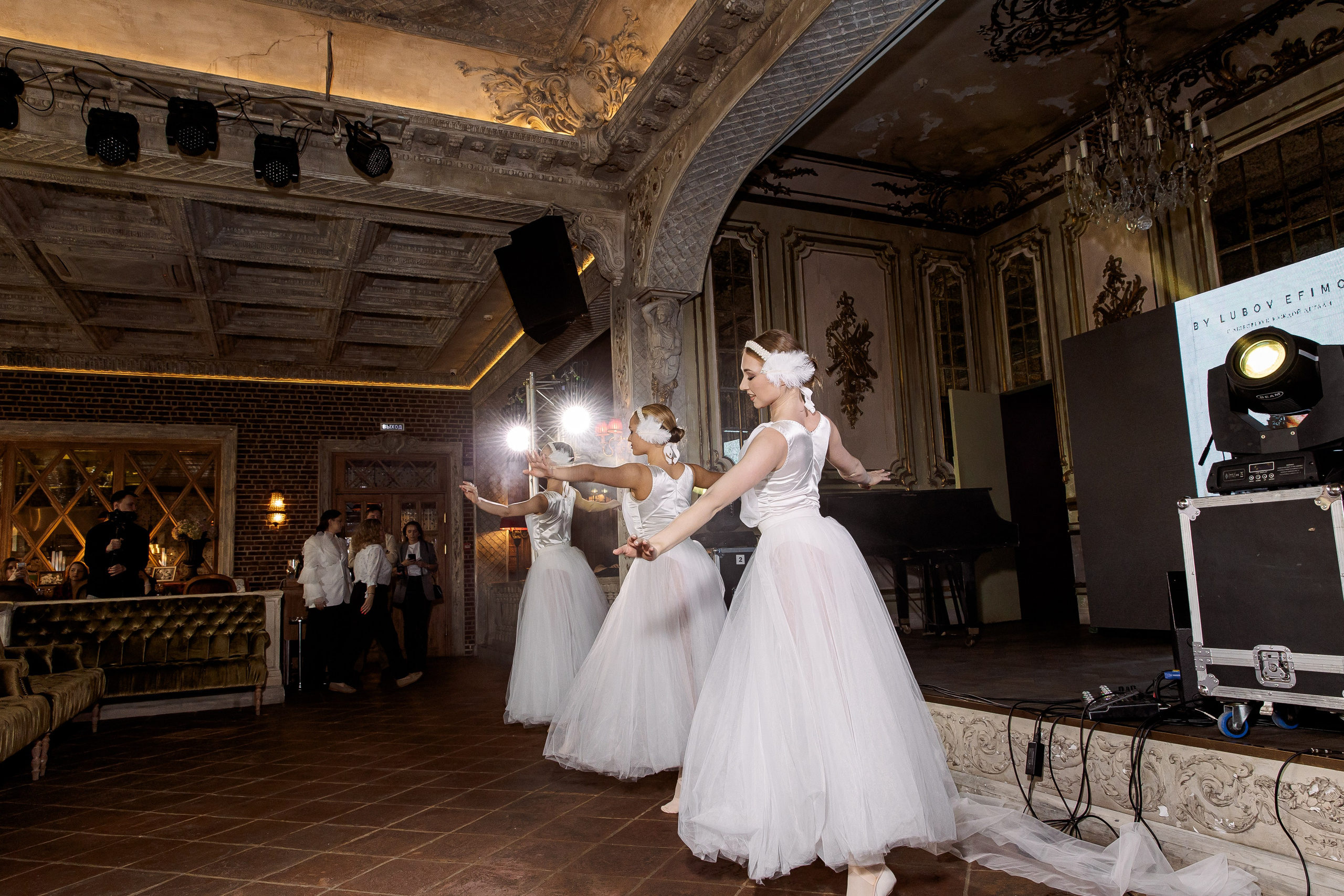 Свадебная выставка. Свадебный и семейный фотограф в Челябинске Юлия Ишимова