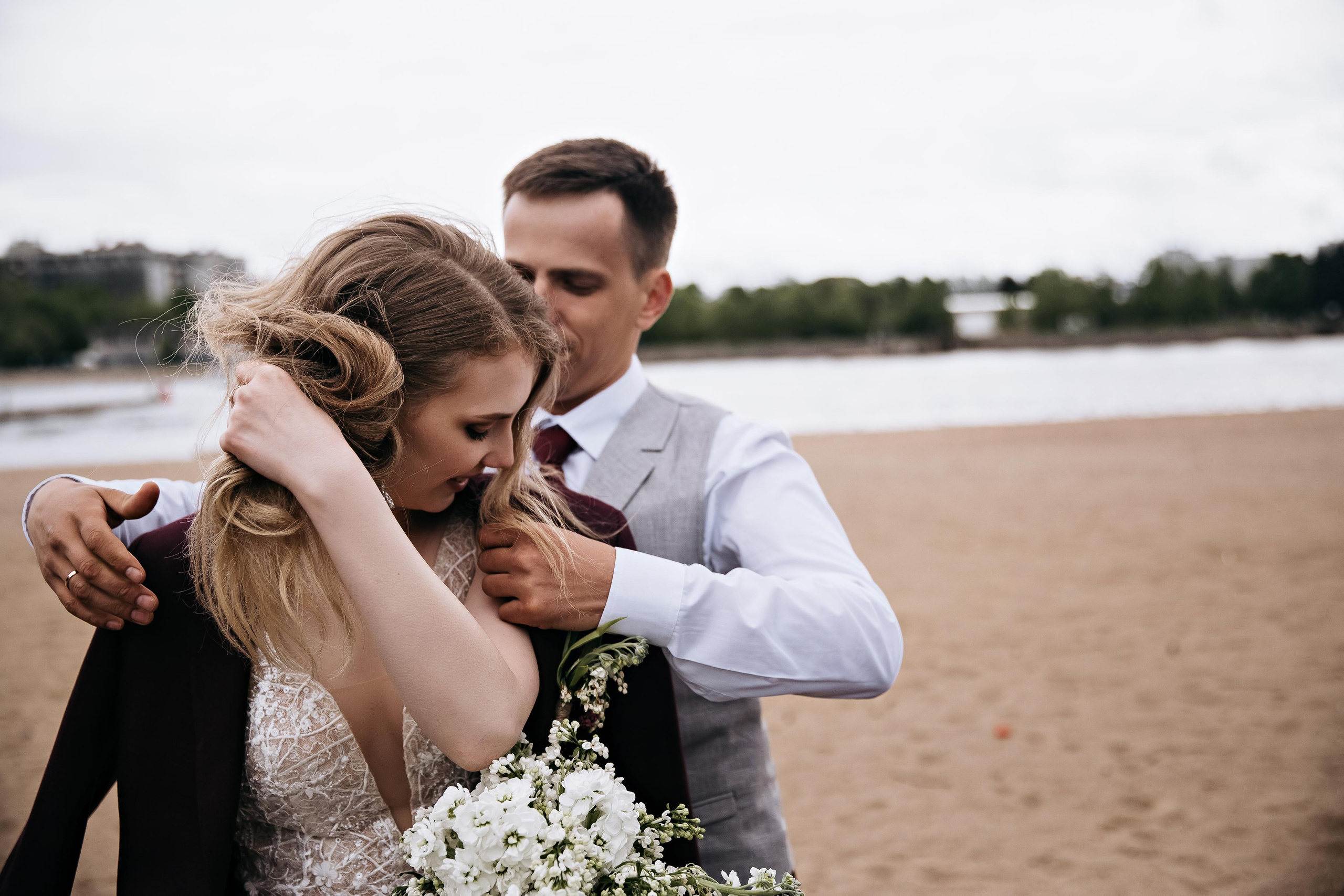 Юля и Леша.Прогулка. Фотограф женственности в Санкт-Петербурге Дарья Тоток