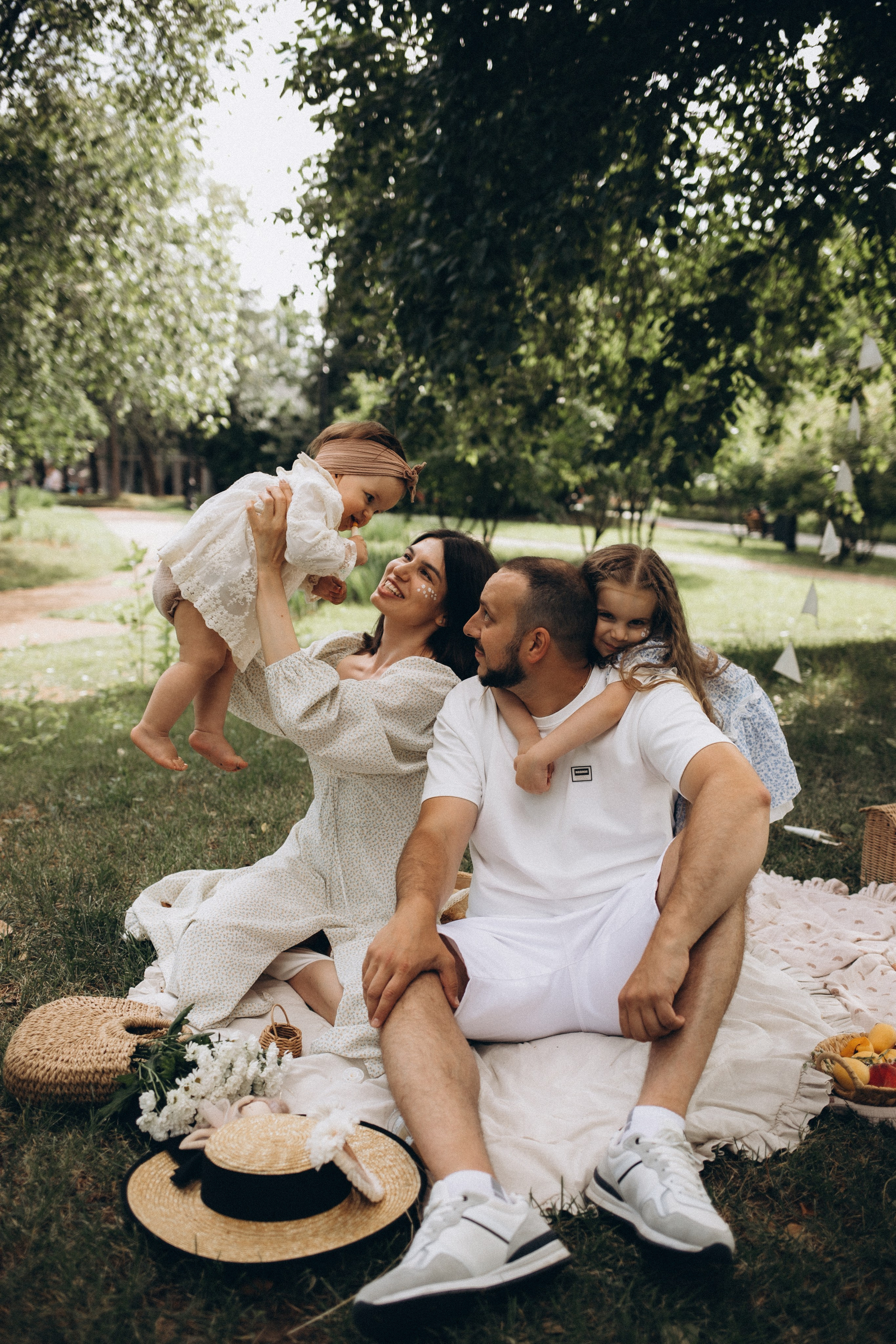Летний семейный пикник на природе. Семейный и свадебный фотограф Анна Кожокарь