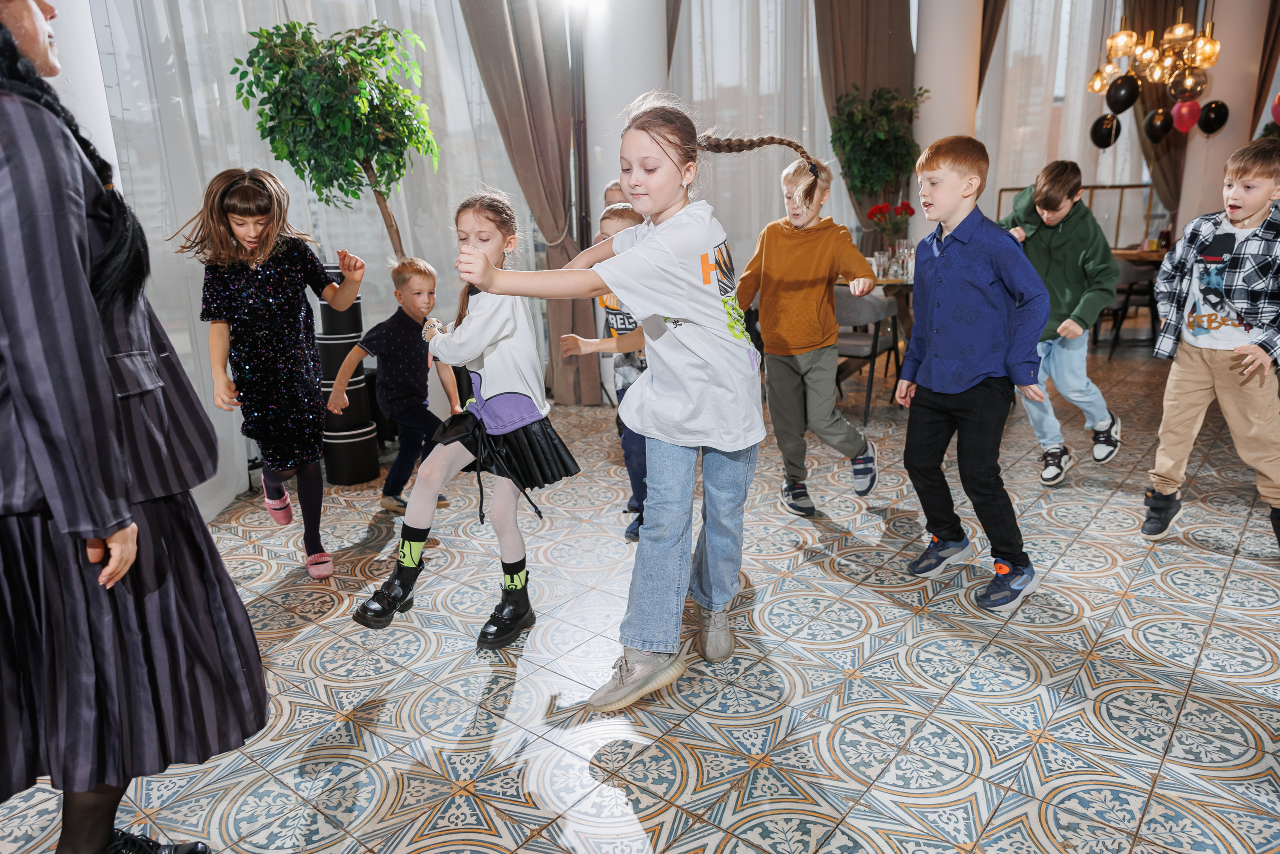 День рождения Насти «Венсдэй во Вкусотеррии». Семейный и детский фотограф Комина Елена, Власиха, Одинцово