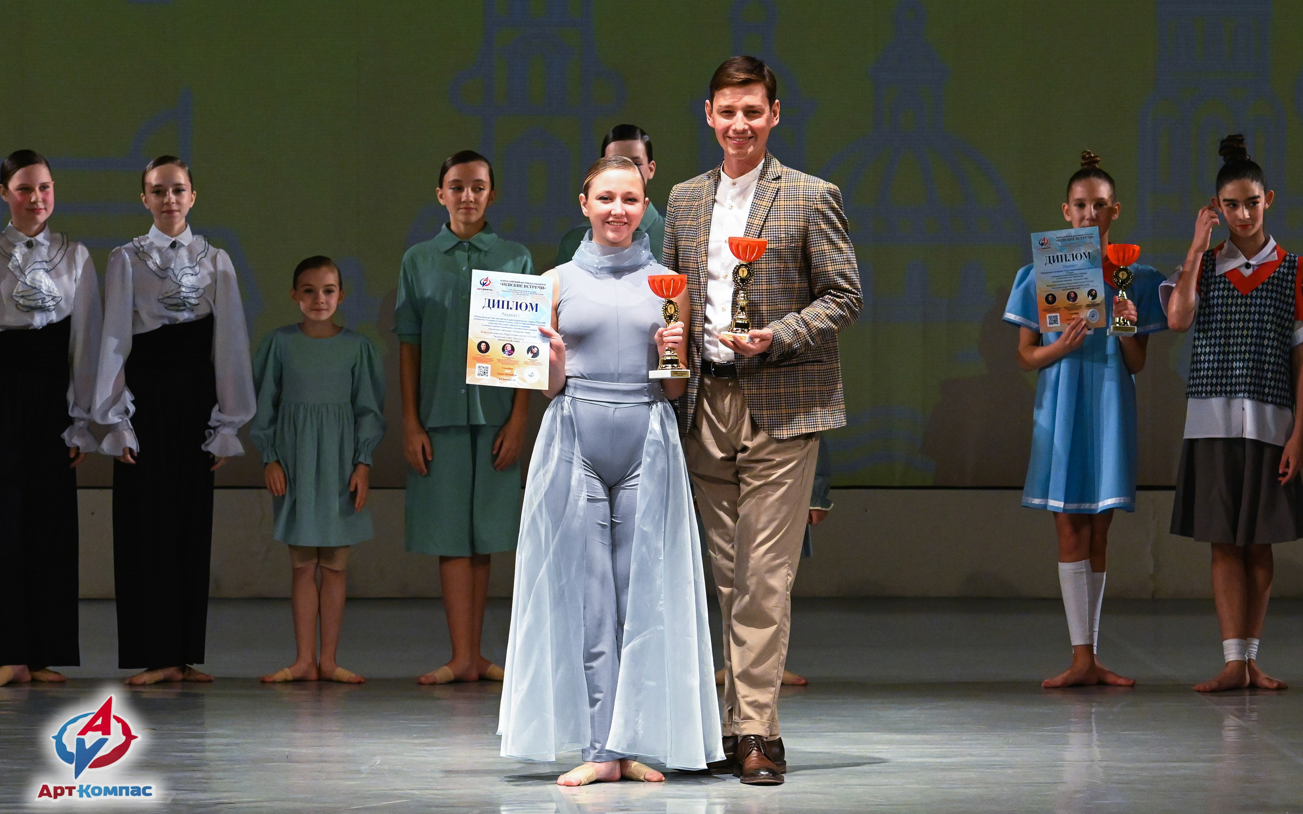 05.10.2025 Всероссийский фестиваль талантов «НЕВСКИЕ ВСТРЕЧИ» г. Санкт-Петербург. Медиастудия Фото Концепт