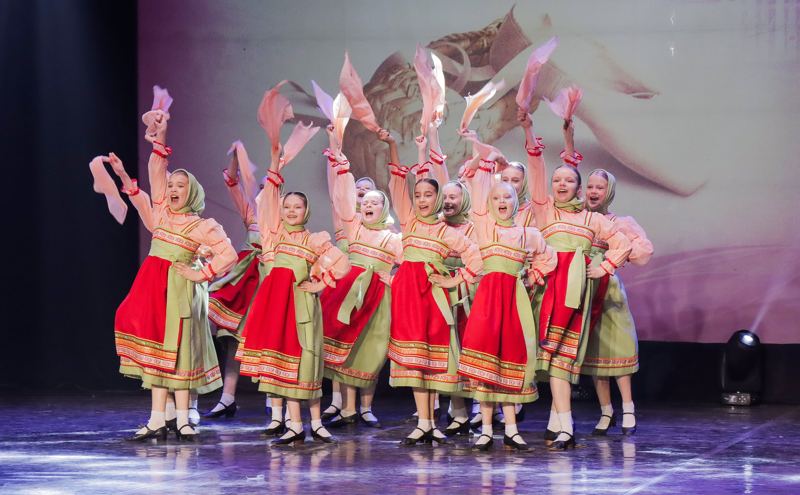 01.06.2024 Фестиваль-конкурс «Мир под названием — Искусство танца» г. Кострома. Медиастудия Фото Концепт