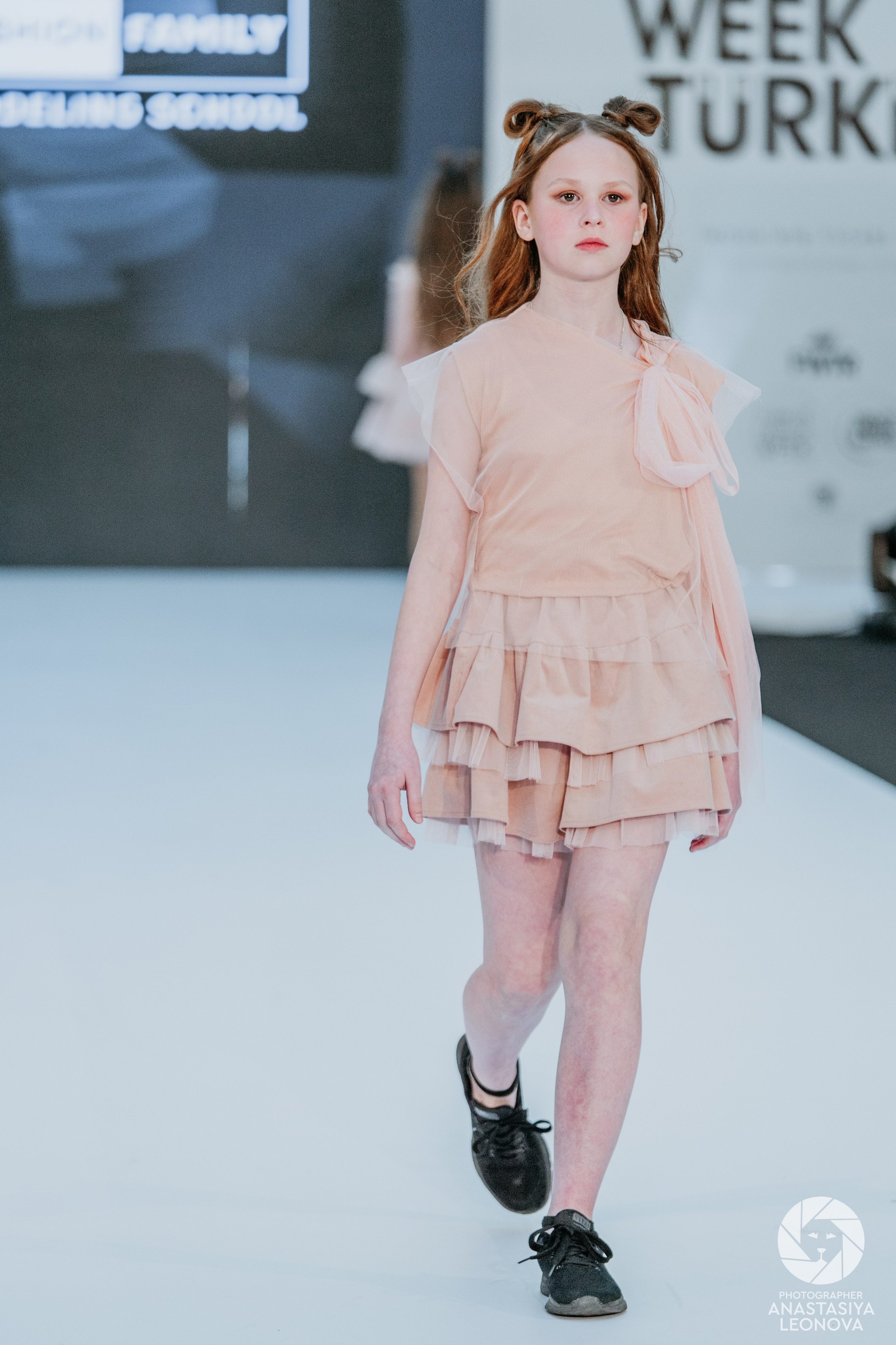 Fashion Week Türkiye [spring, 2025]. Anastasia Leonowa