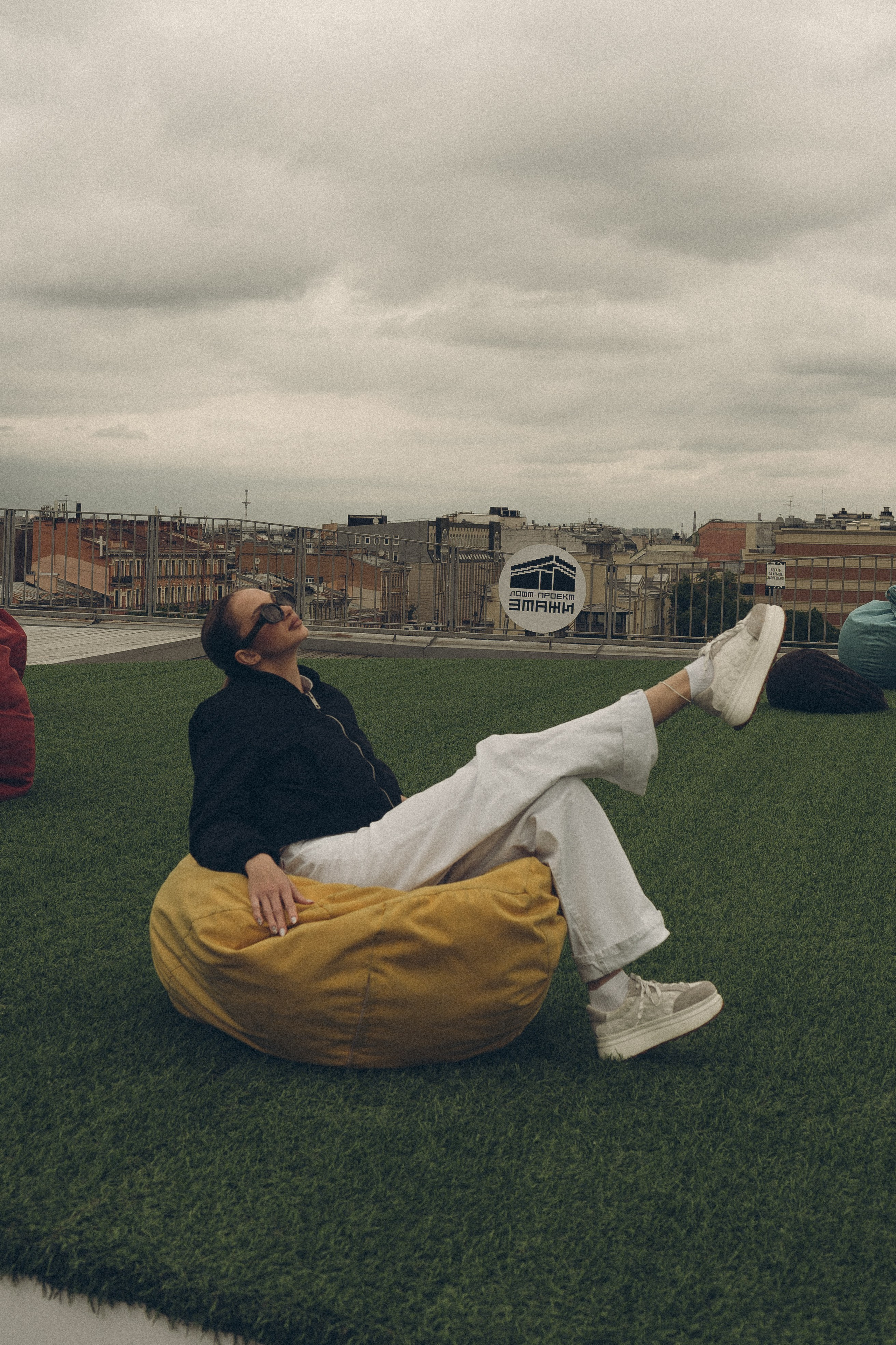 МЫ ГУЛЯЛИ ПРО КРЫШАМ ПИТЕРА. Профессиональный фотограф, Санкт-Петербург — Виктория Богомолова