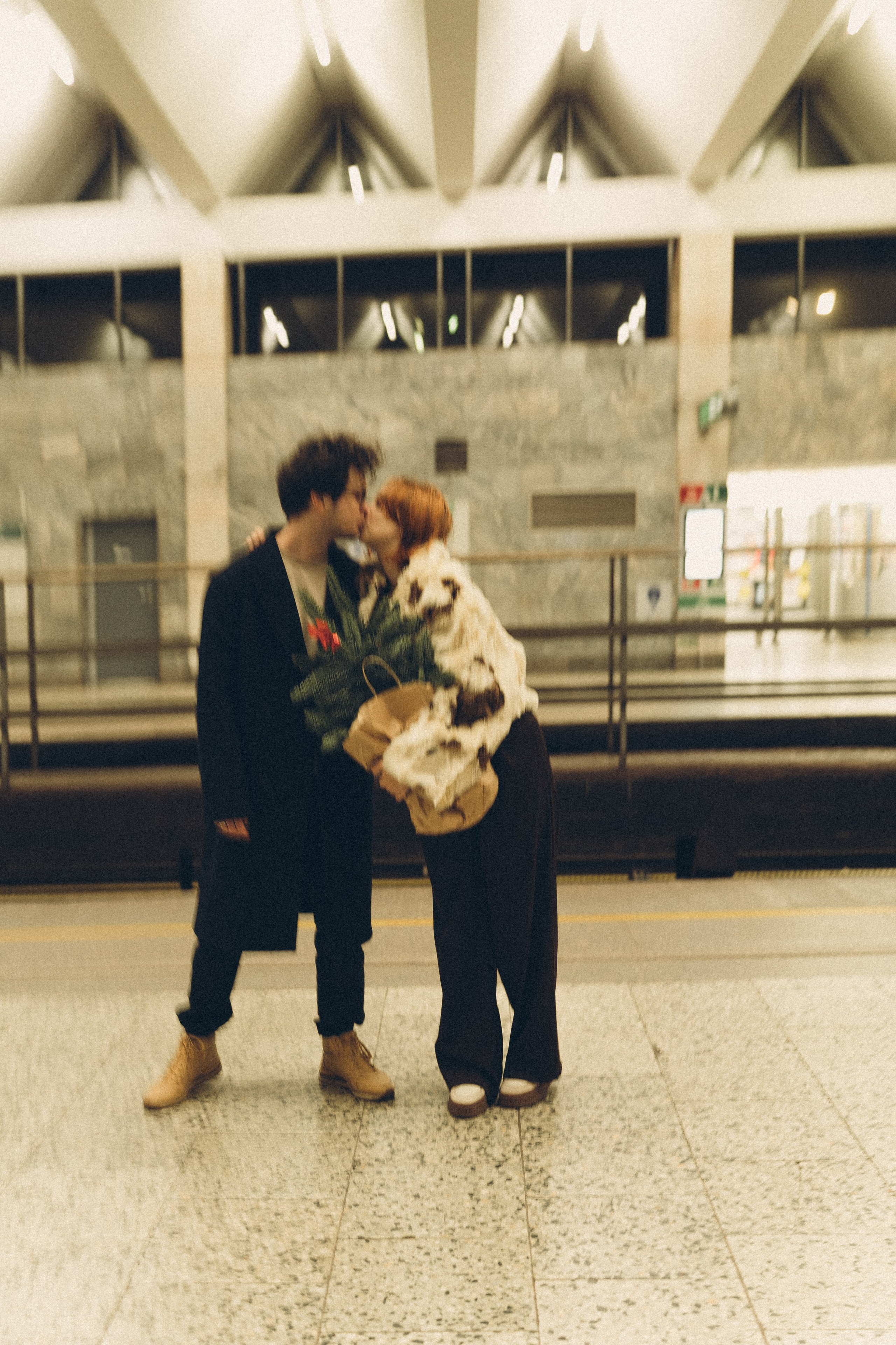 НОВОГОДНЯЯ ФОТОСЕСИИЯ ПАРЫ В МЕТРО ЛЮБОВЬ. Профессиональный фотограф, Санкт-Петербург — Виктория Богомолова