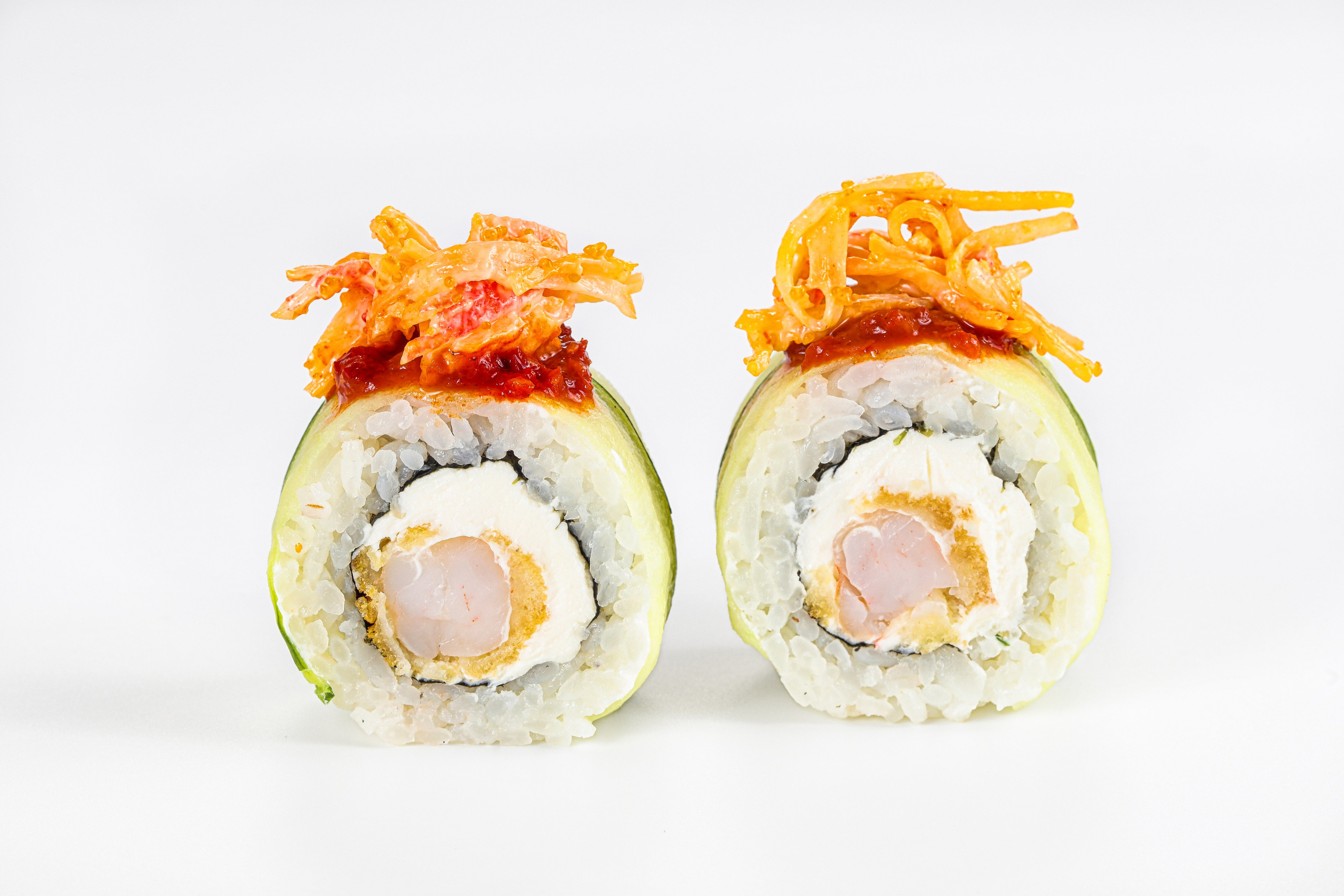 Фотосъемка суши и роллов. Заказ по тел.: +7 (906) 006-90-22. Фуд-фотограф Андрей Старостин — съемка еды в Москве. 9000 руб. в час