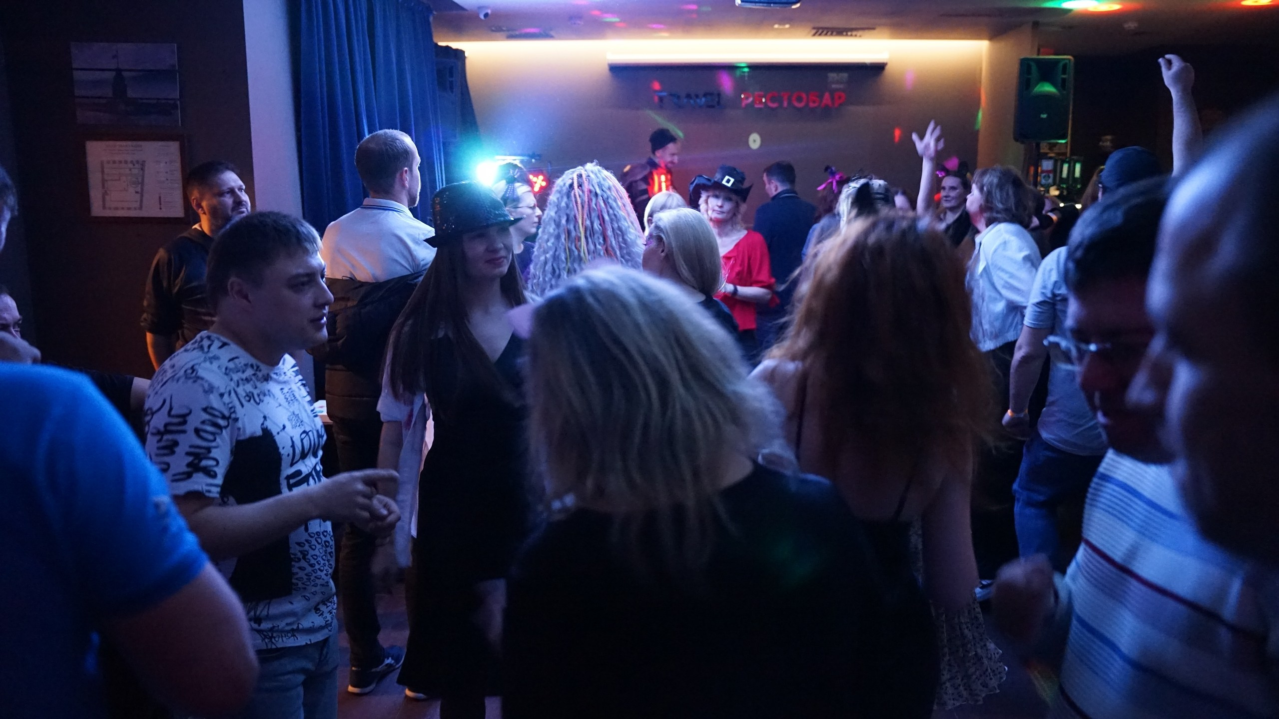 Возвращение зловещих попотрясов. Клубная вечеринка | 28.10.22. Галерея Фантим