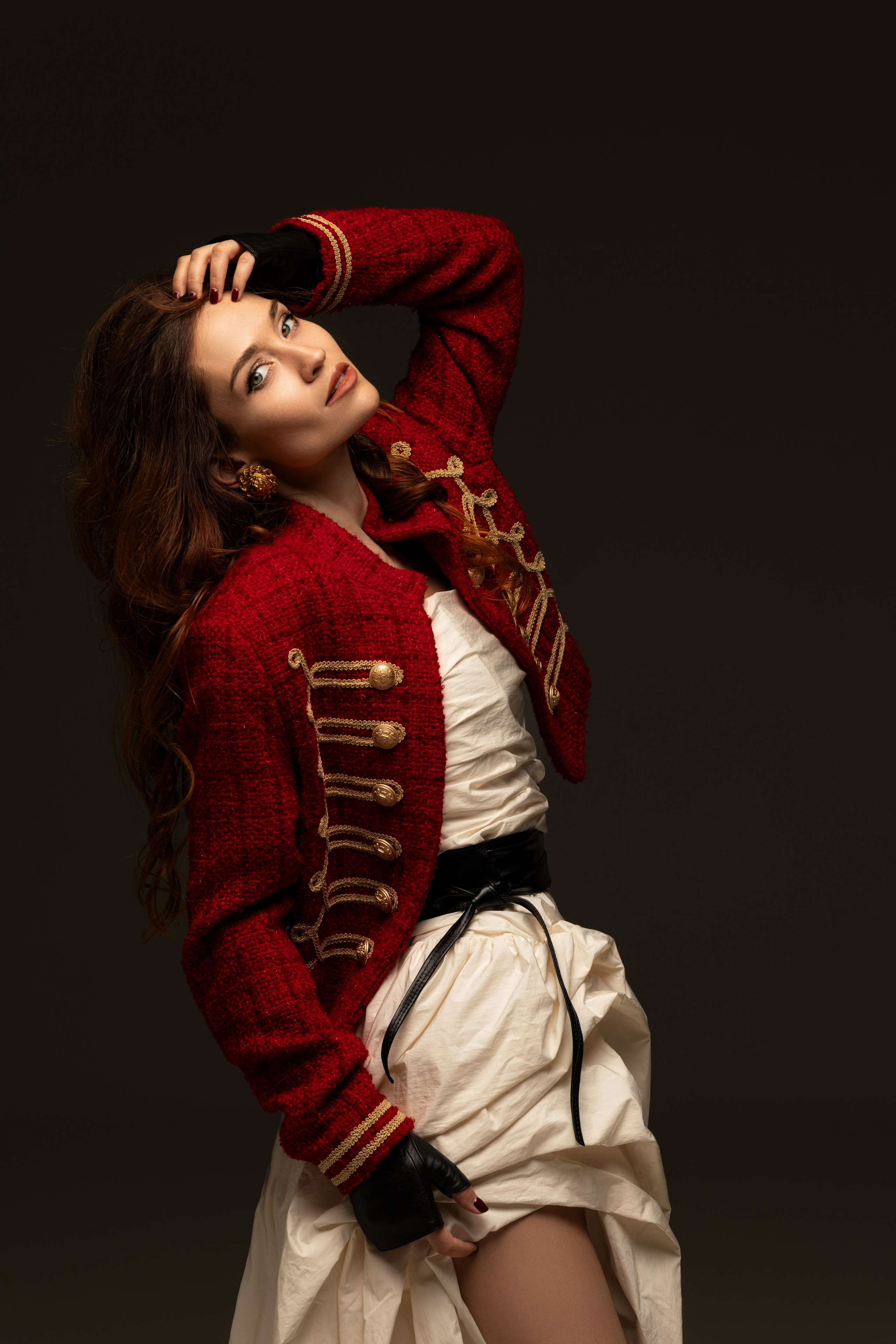 Студийная съемка с Еленой на циклораме с импульсным светом в формате для «себя». Дмитрий Шульгин, портретный фотограф в Воронеже