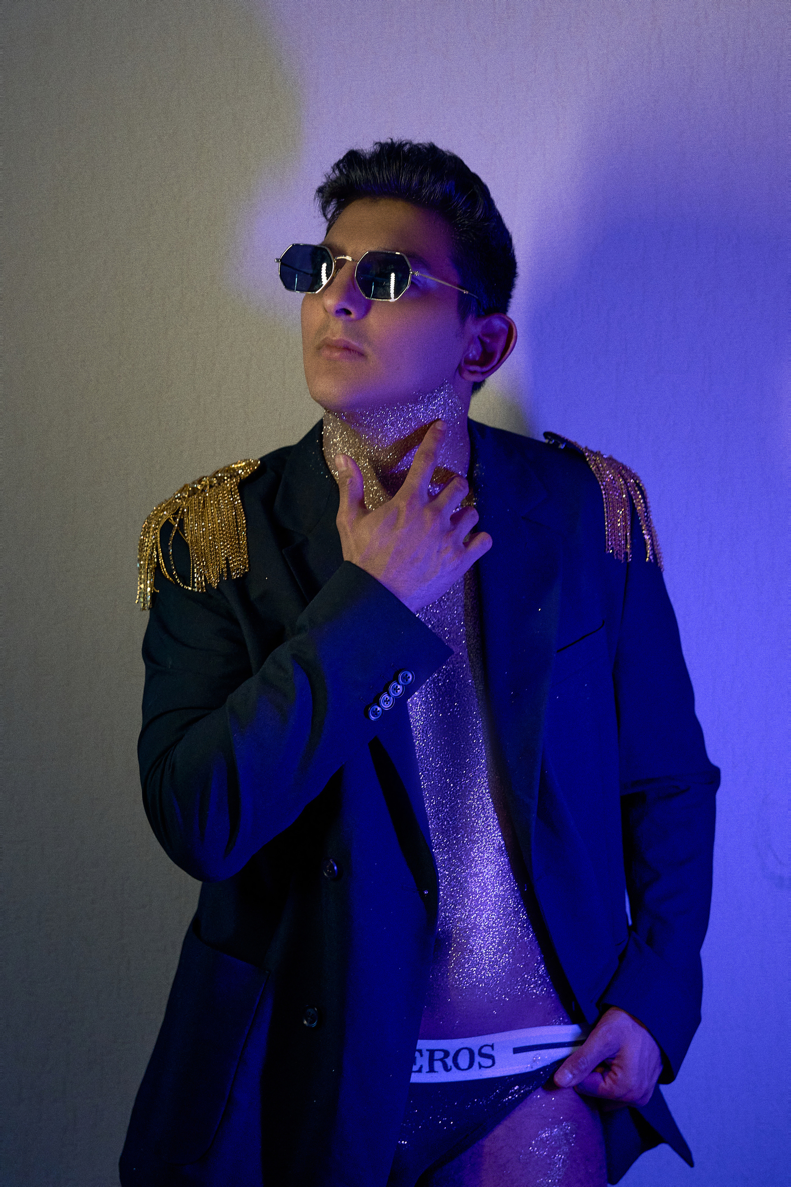 KOSTYA X GOLD. ANDY KIN Мужской и ню-фотограф в Москве