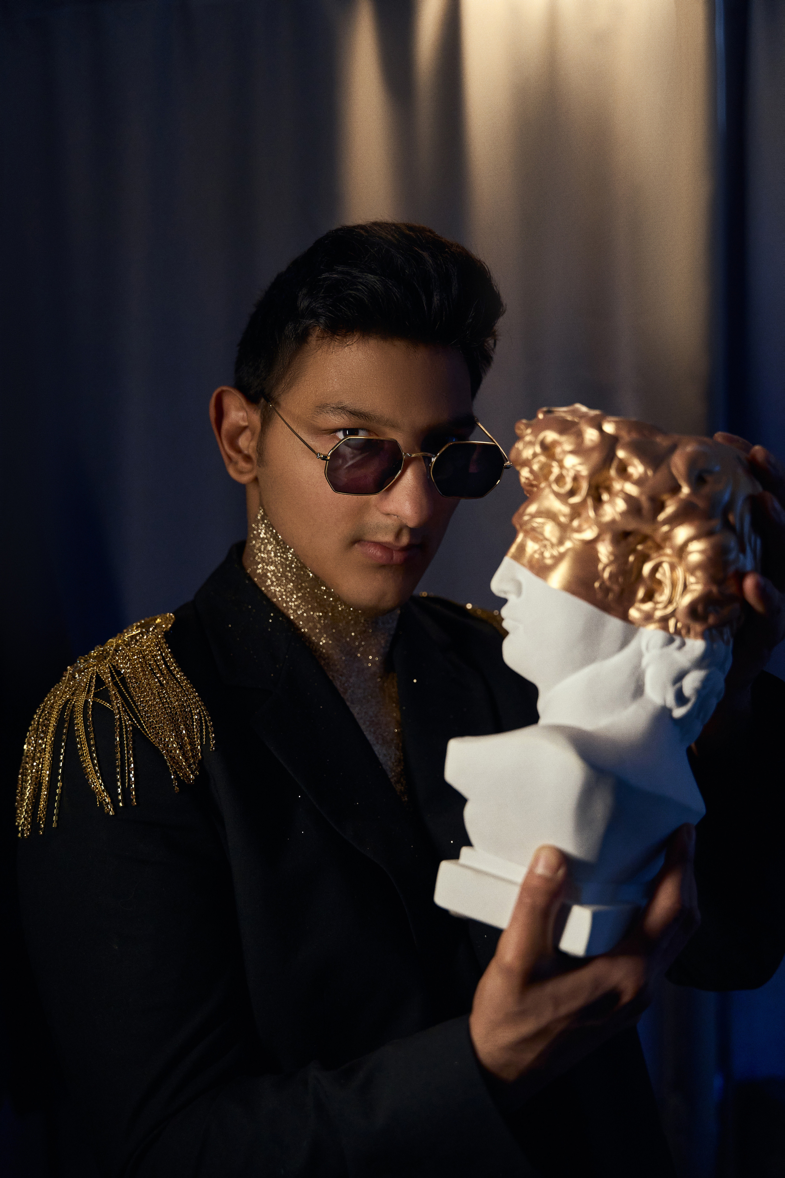 KOSTYA X GOLD. ANDY KIN Мужской и ню-фотограф в Москве