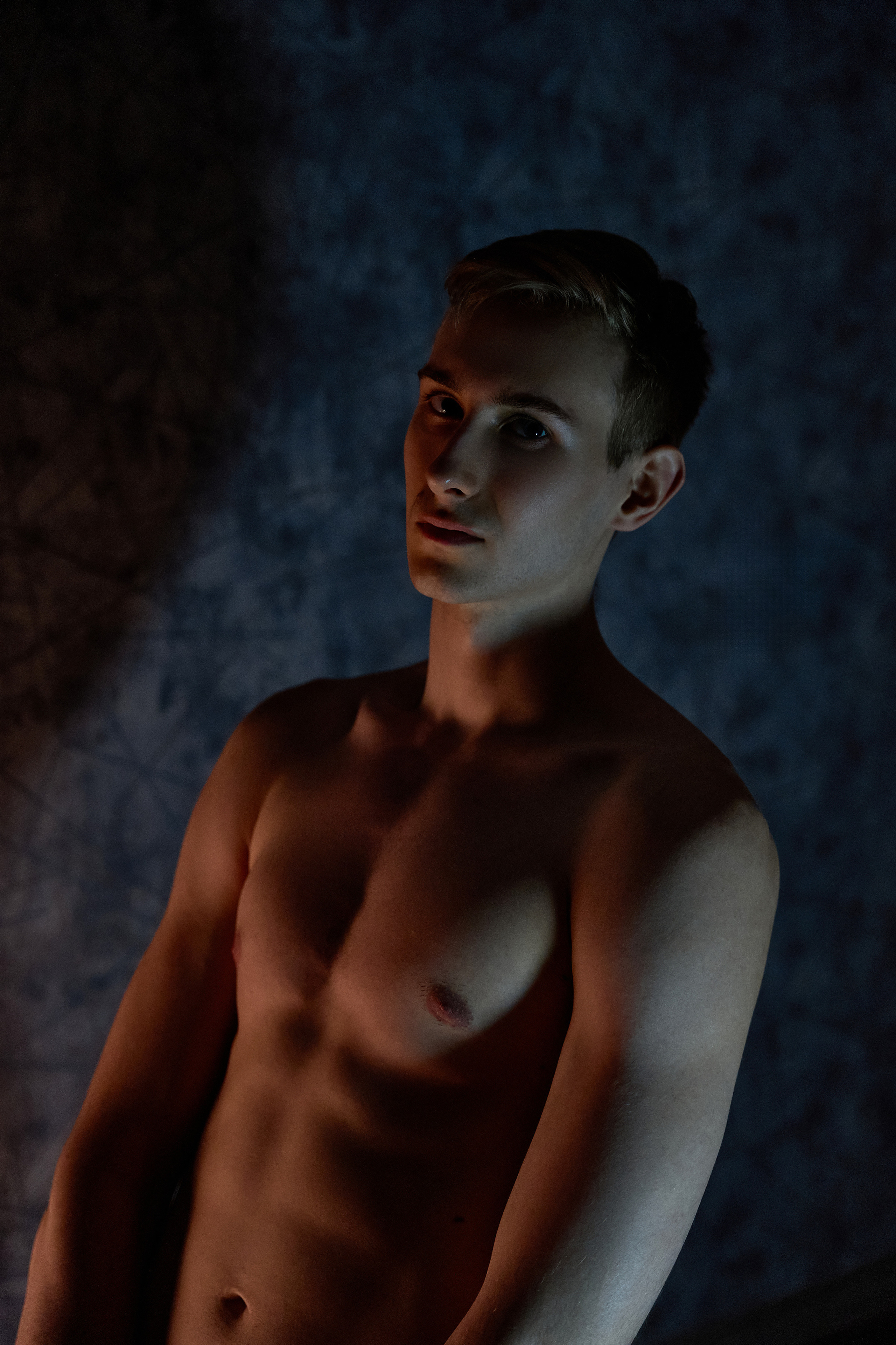 ARTEM. ANDY KIN Мужской и ню-фотограф в Москве